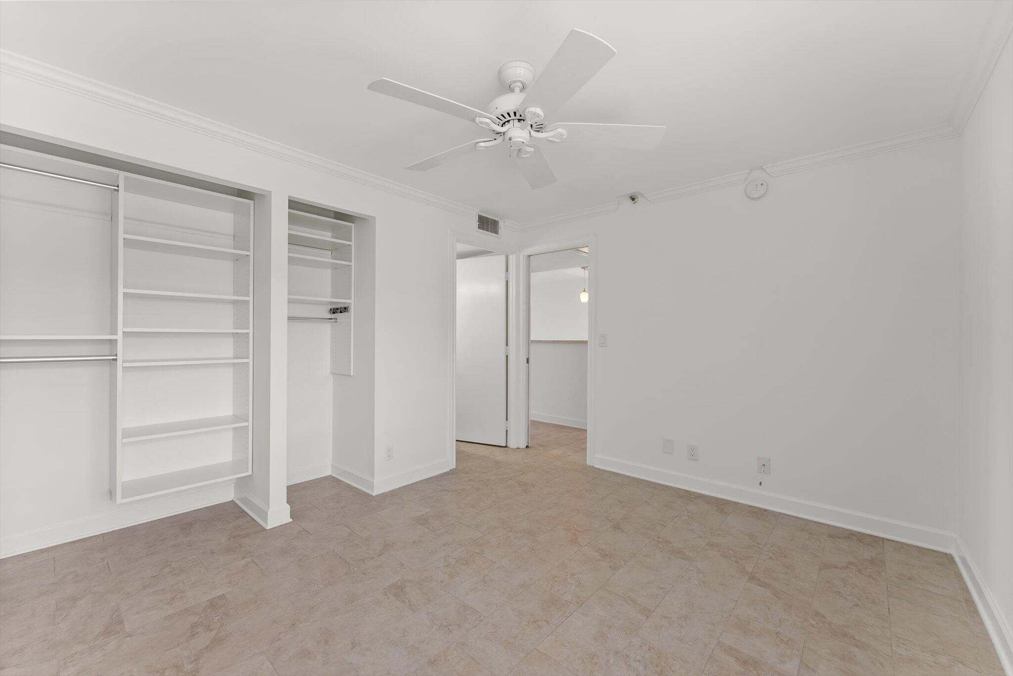 18 Royal Palm Way 5050