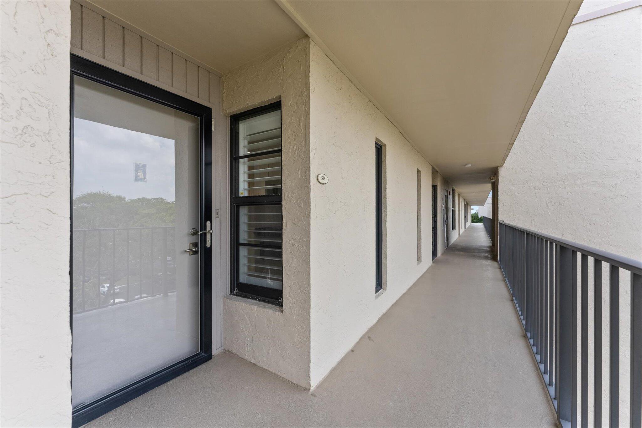 18 Royal Palm Way 5050