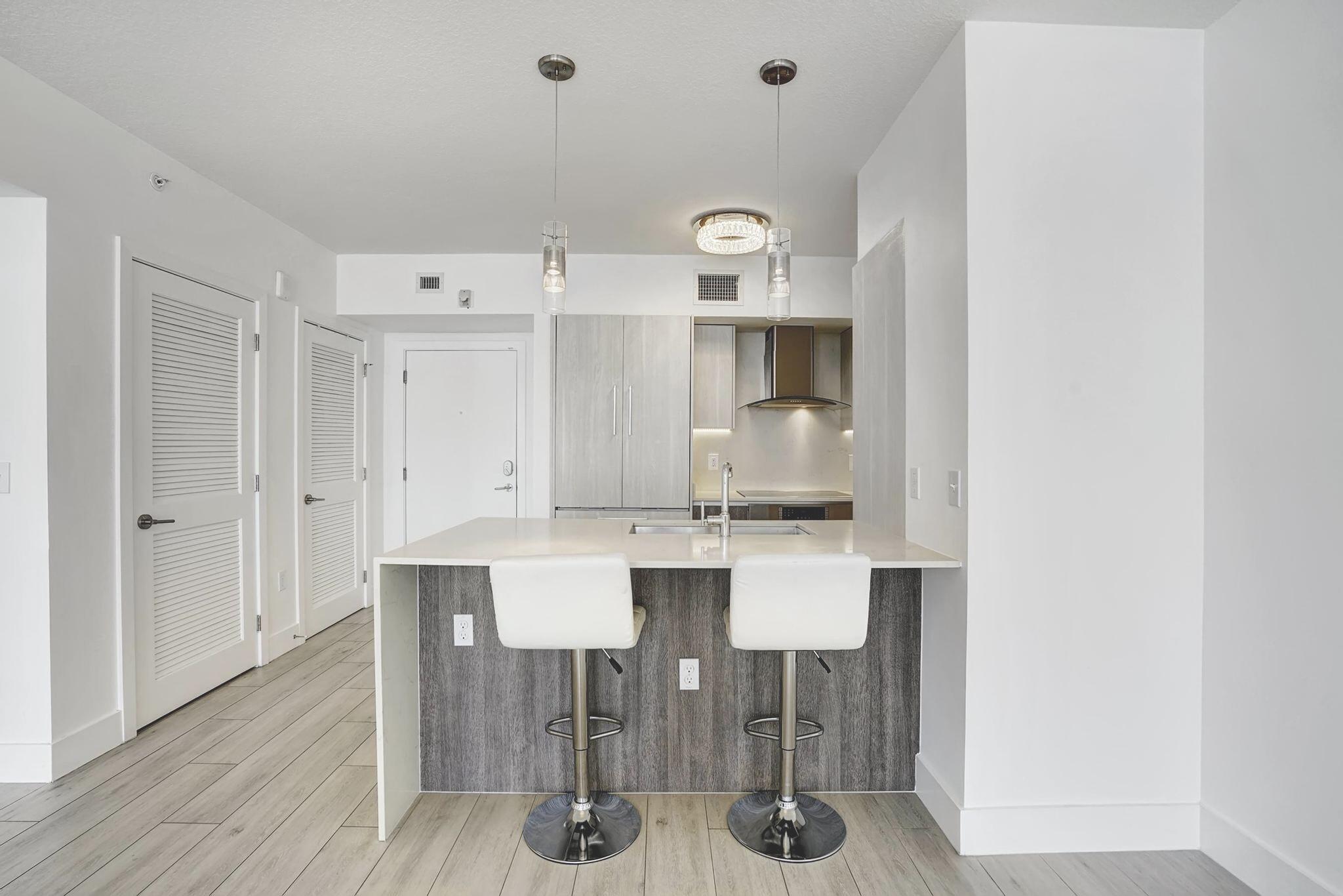 111 SE 1st Avenue 407