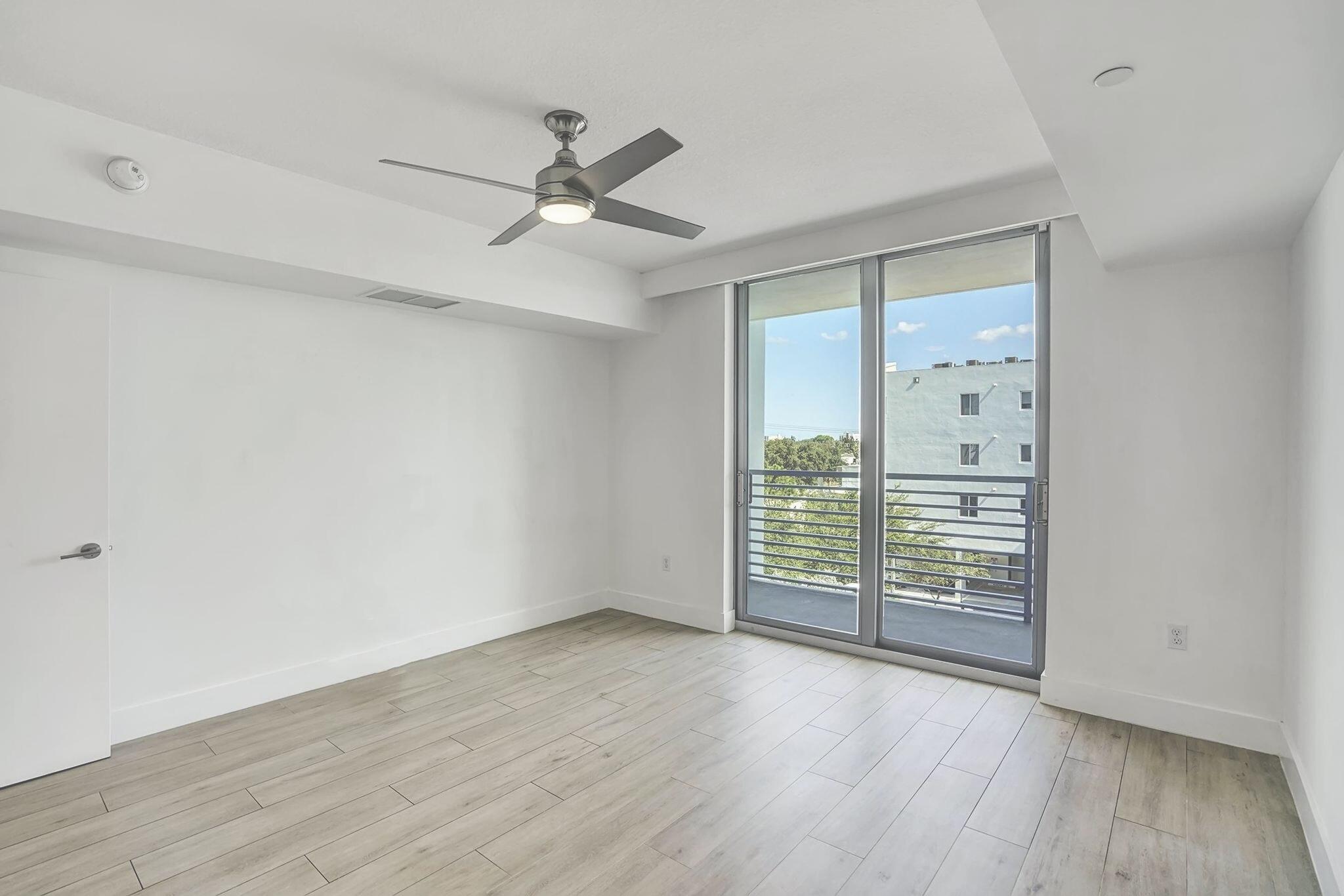 111 SE 1st Avenue 407