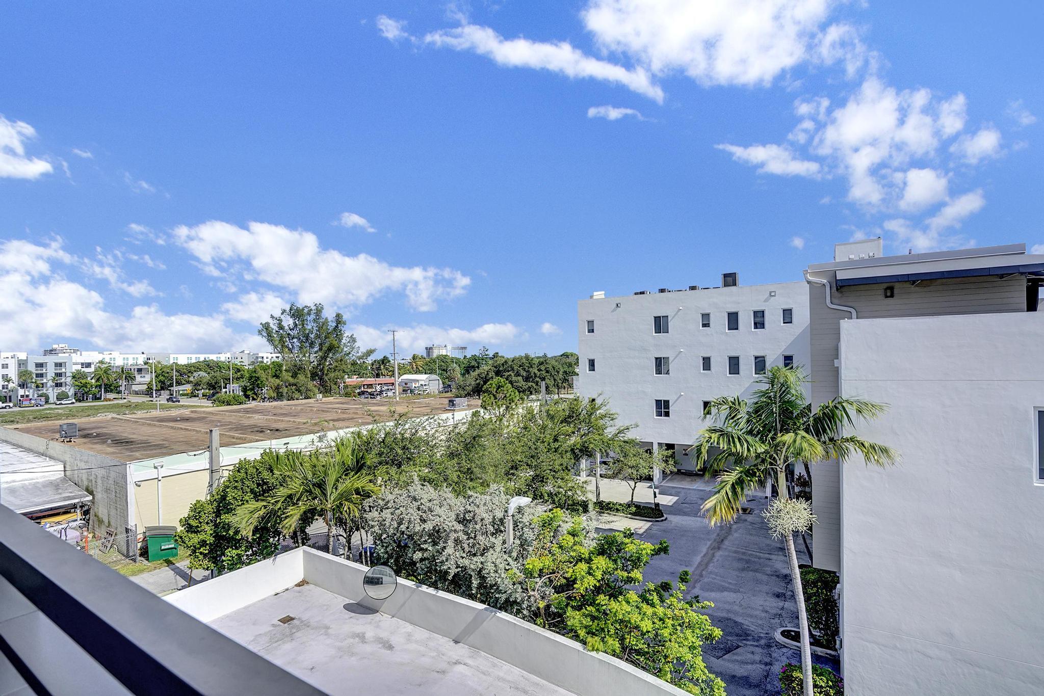 111 SE 1st Avenue 407