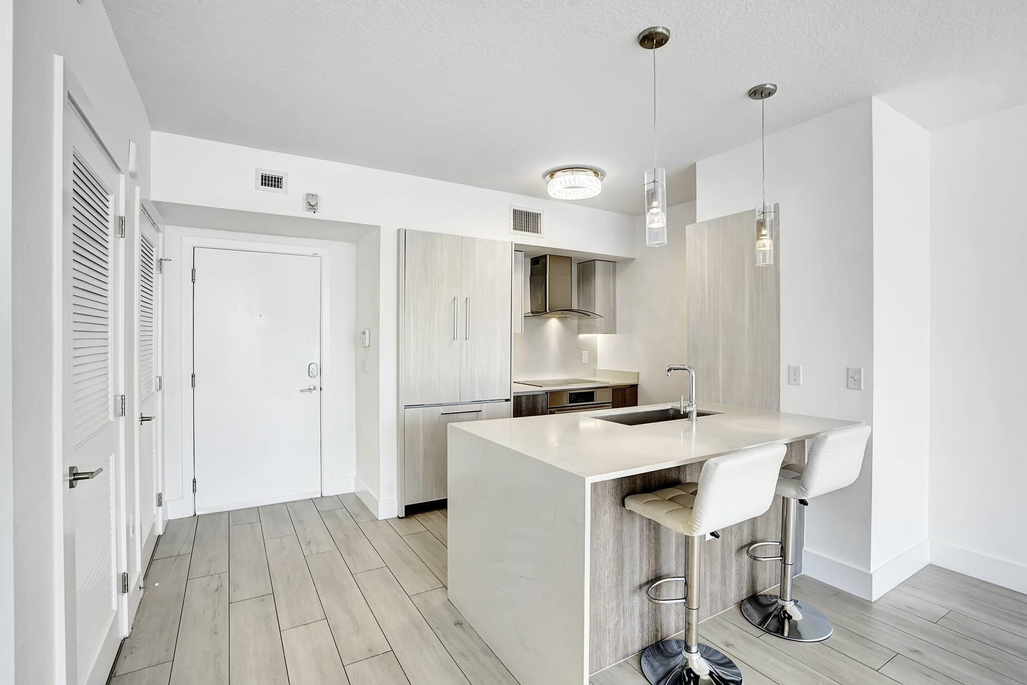 111 SE 1st Avenue 407