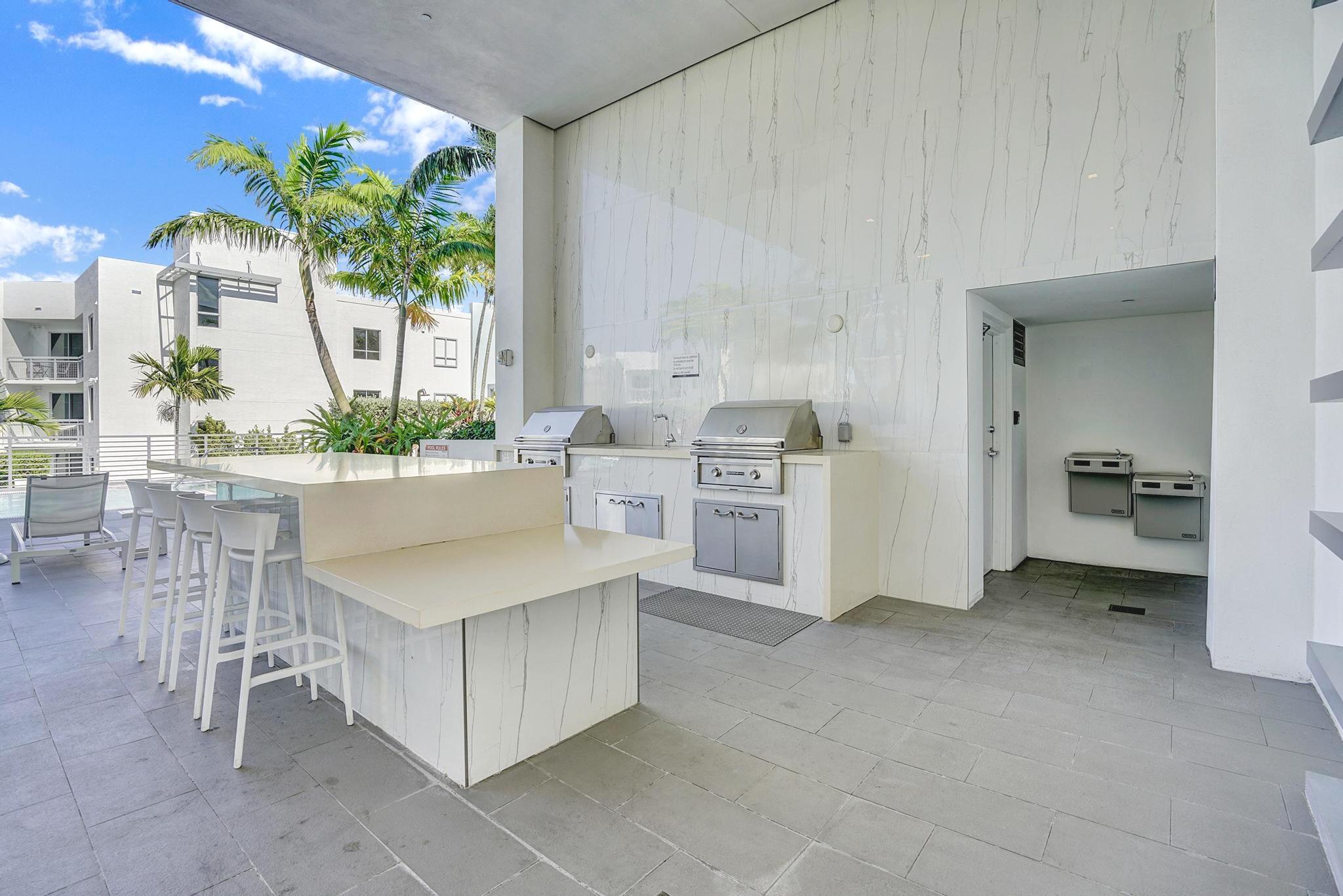111 SE 1st Avenue 407