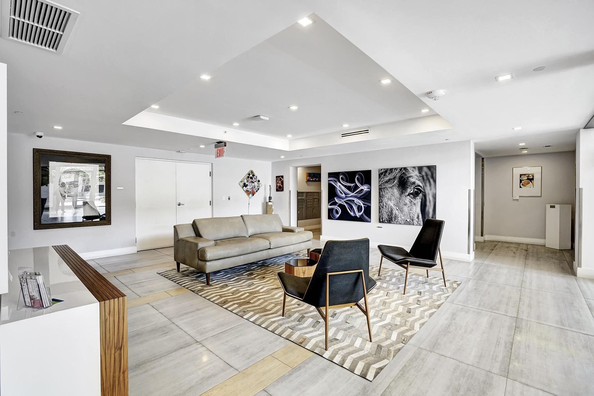 111 SE 1st Avenue 407