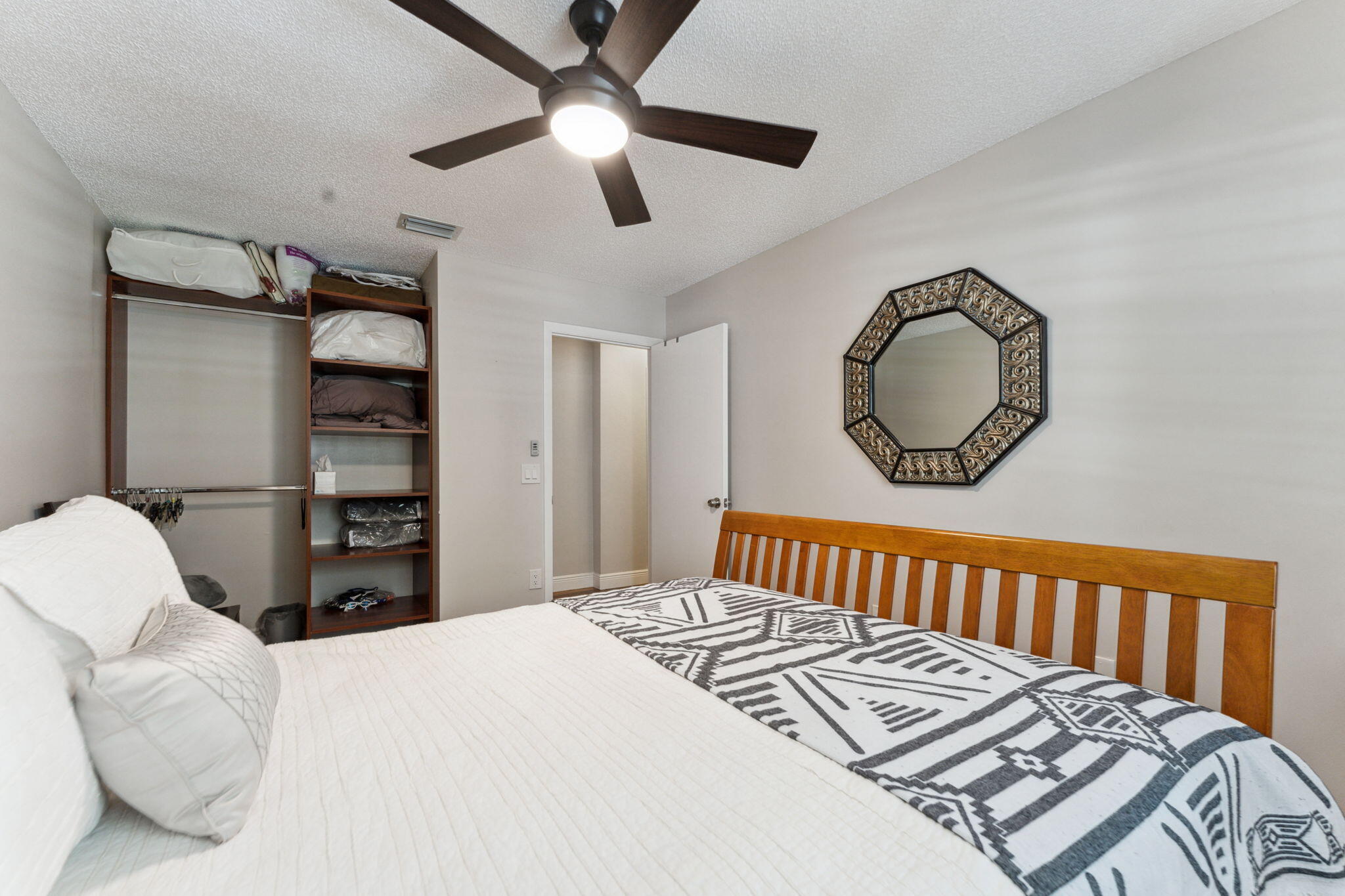5187 Europa Drive O