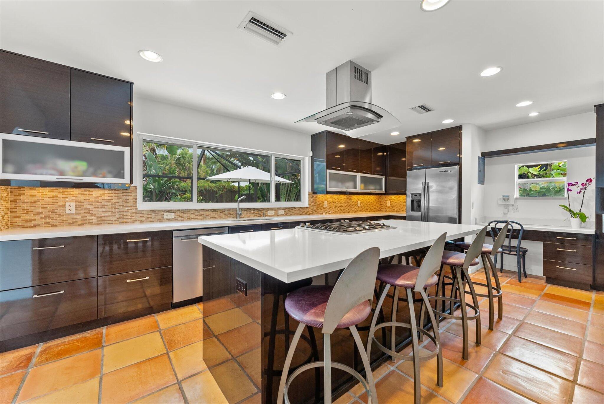 856 NW 6th Terrace