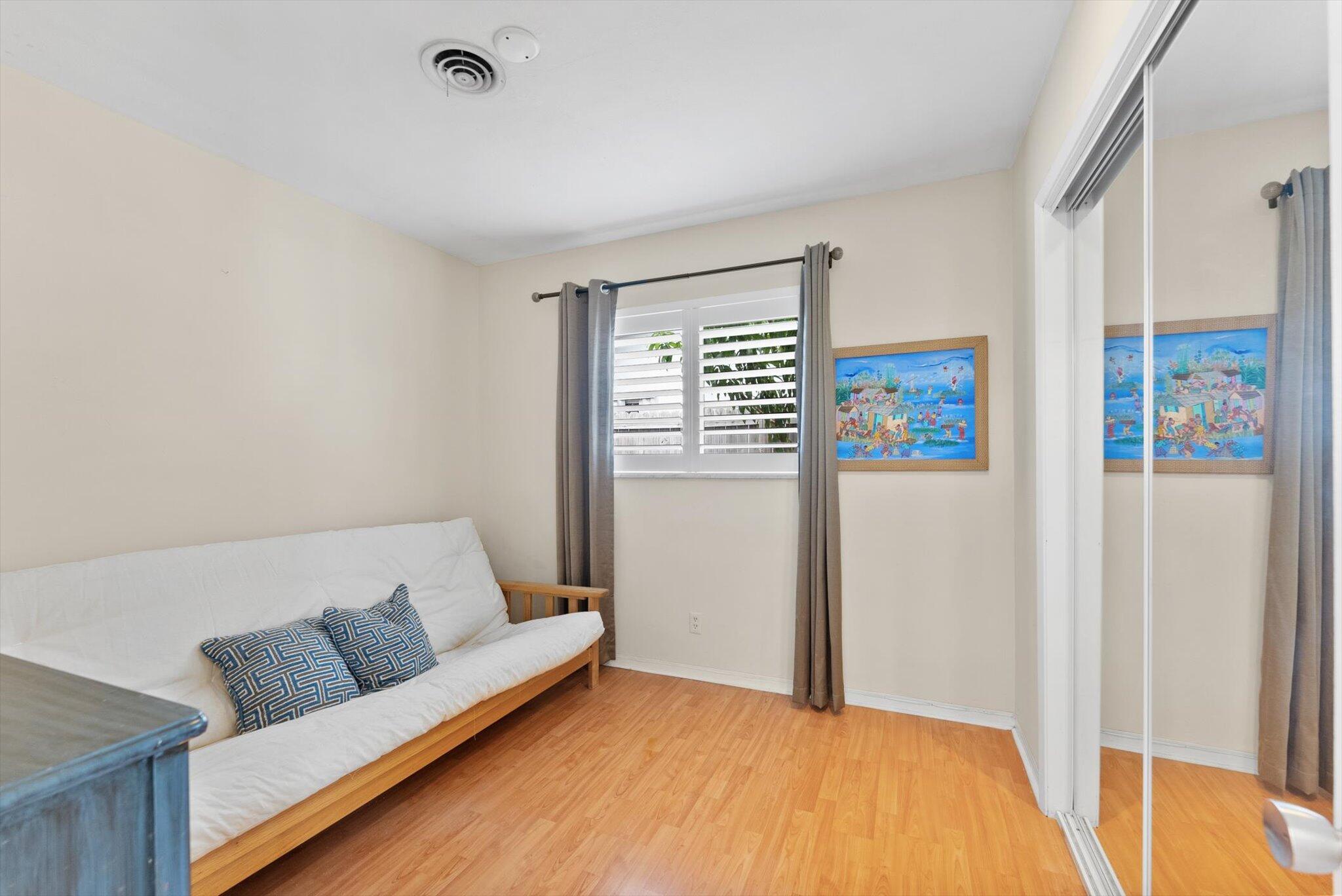 856 NW 6th Terrace