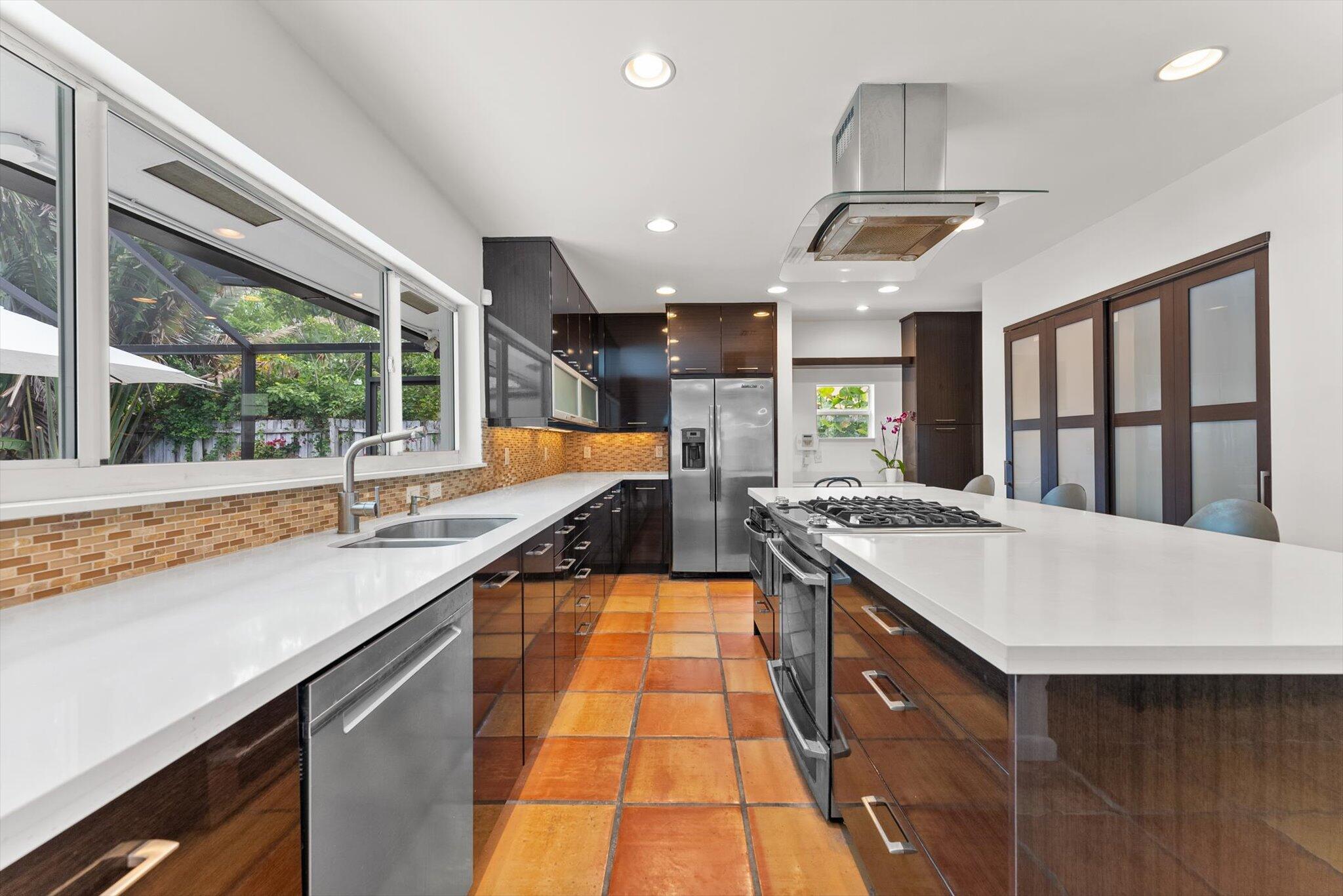 856 NW 6th Terrace