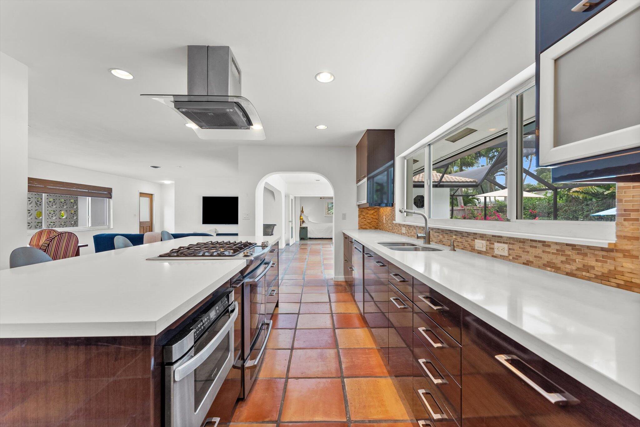 856 NW 6th Terrace
