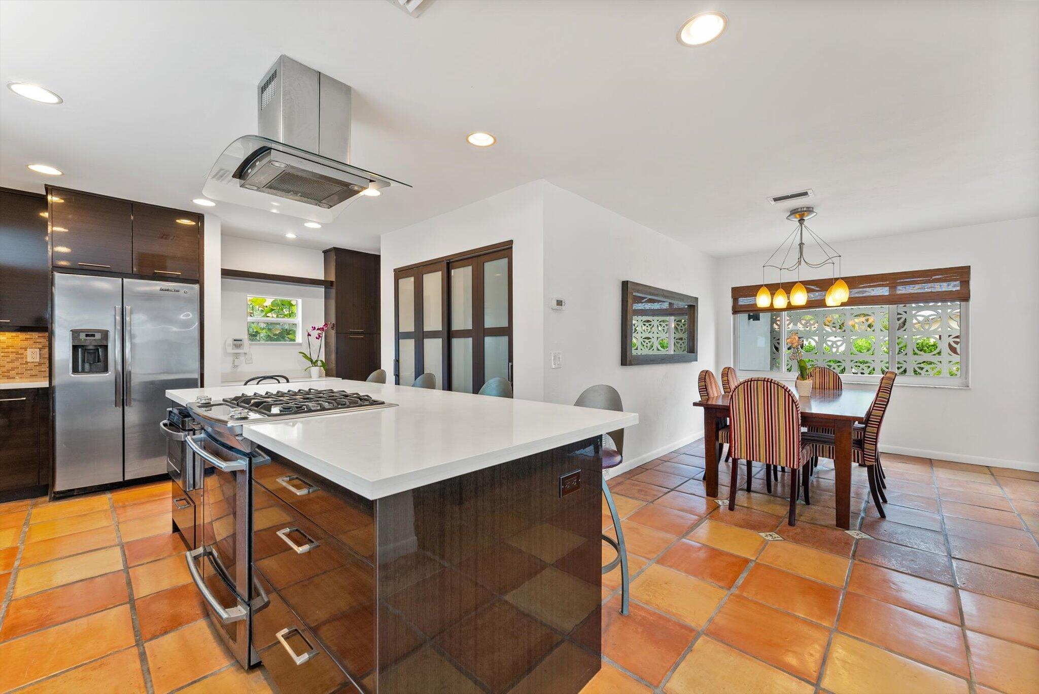 856 NW 6th Terrace