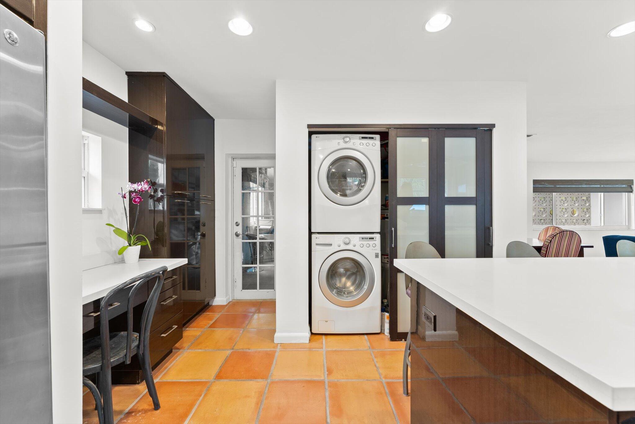 856 NW 6th Terrace