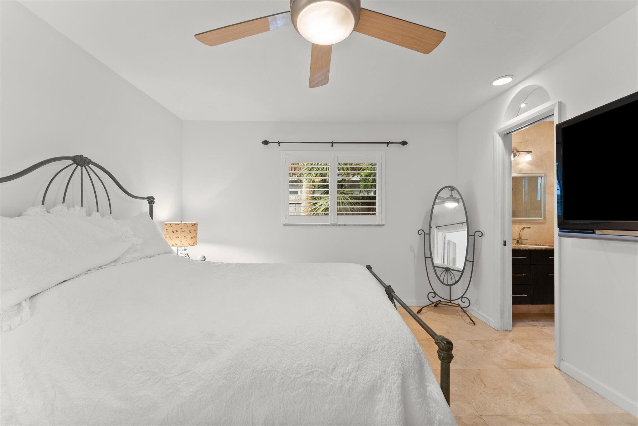 856 NW 6th Terrace