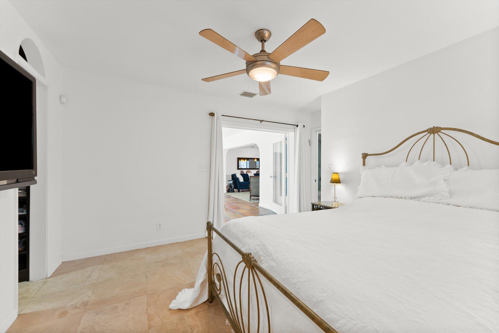 856 NW 6th Terrace