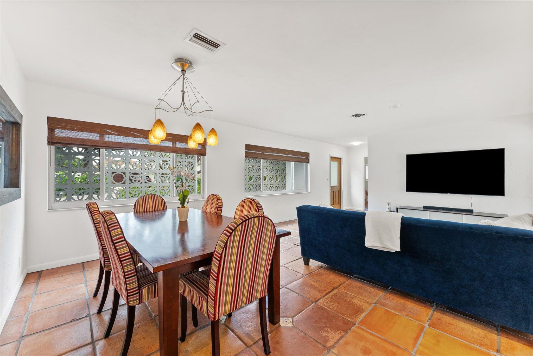 856 NW 6th Terrace