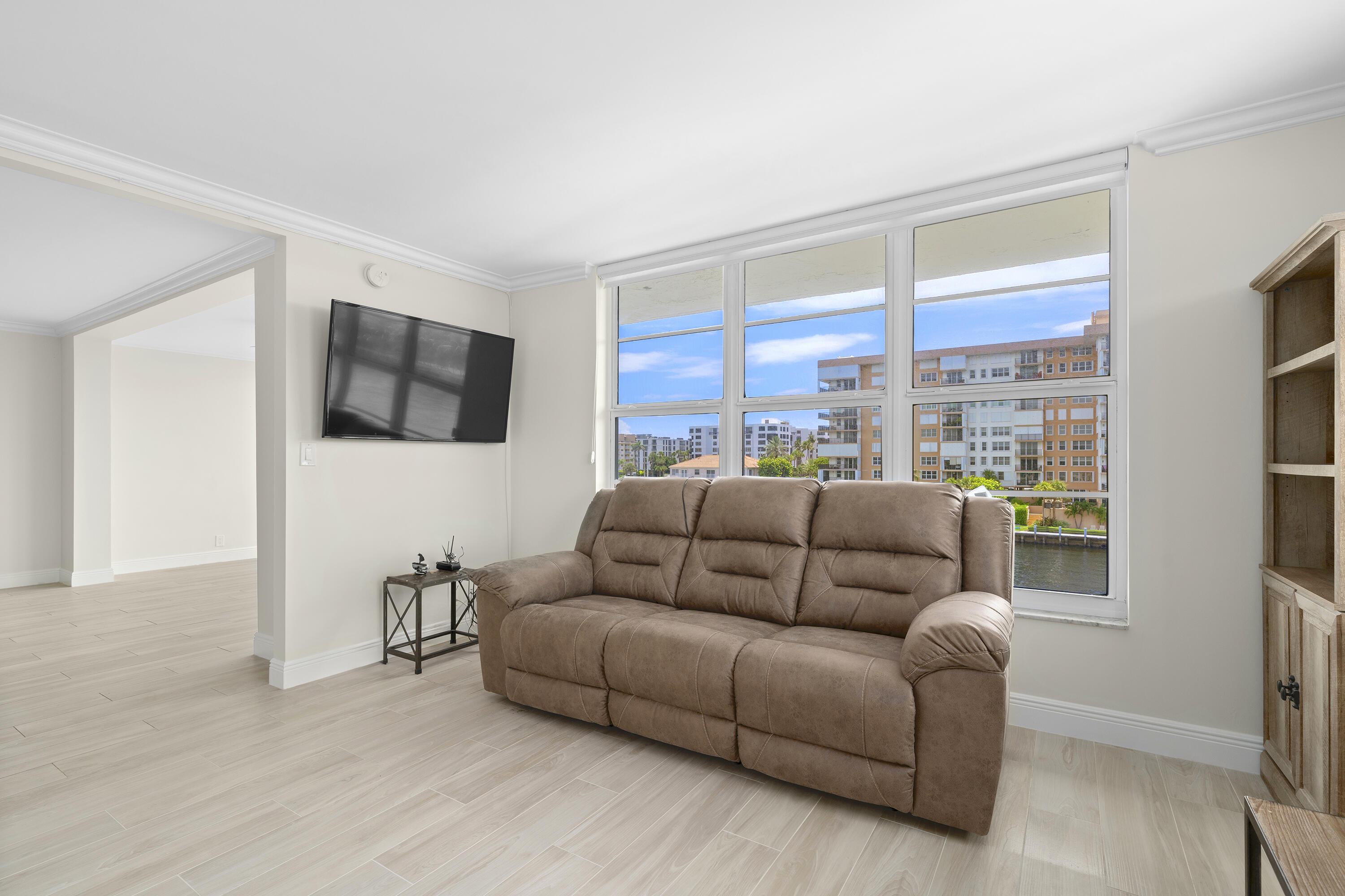 3180 NE 48th Court 401