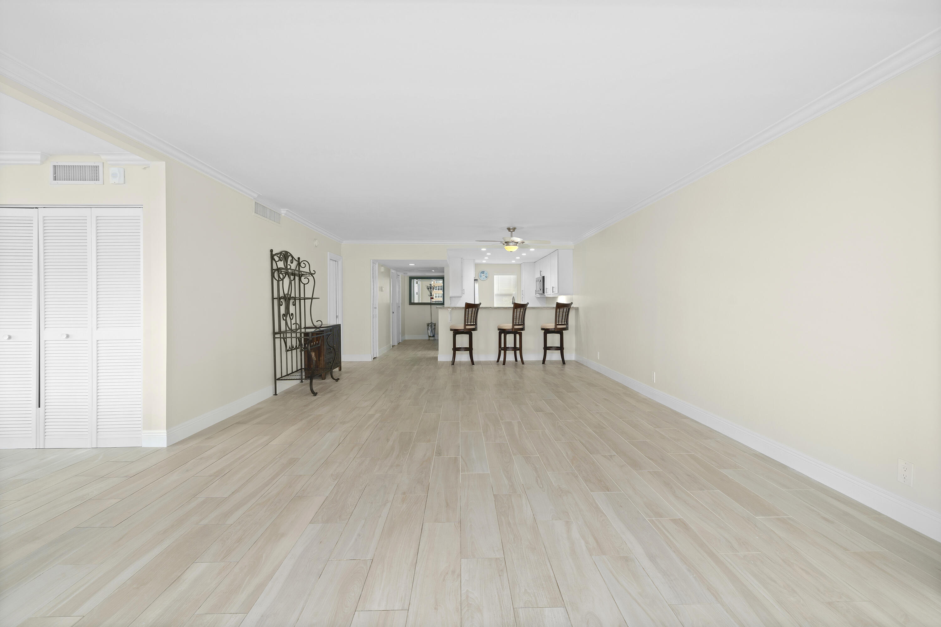 3180 NE 48th Court 401