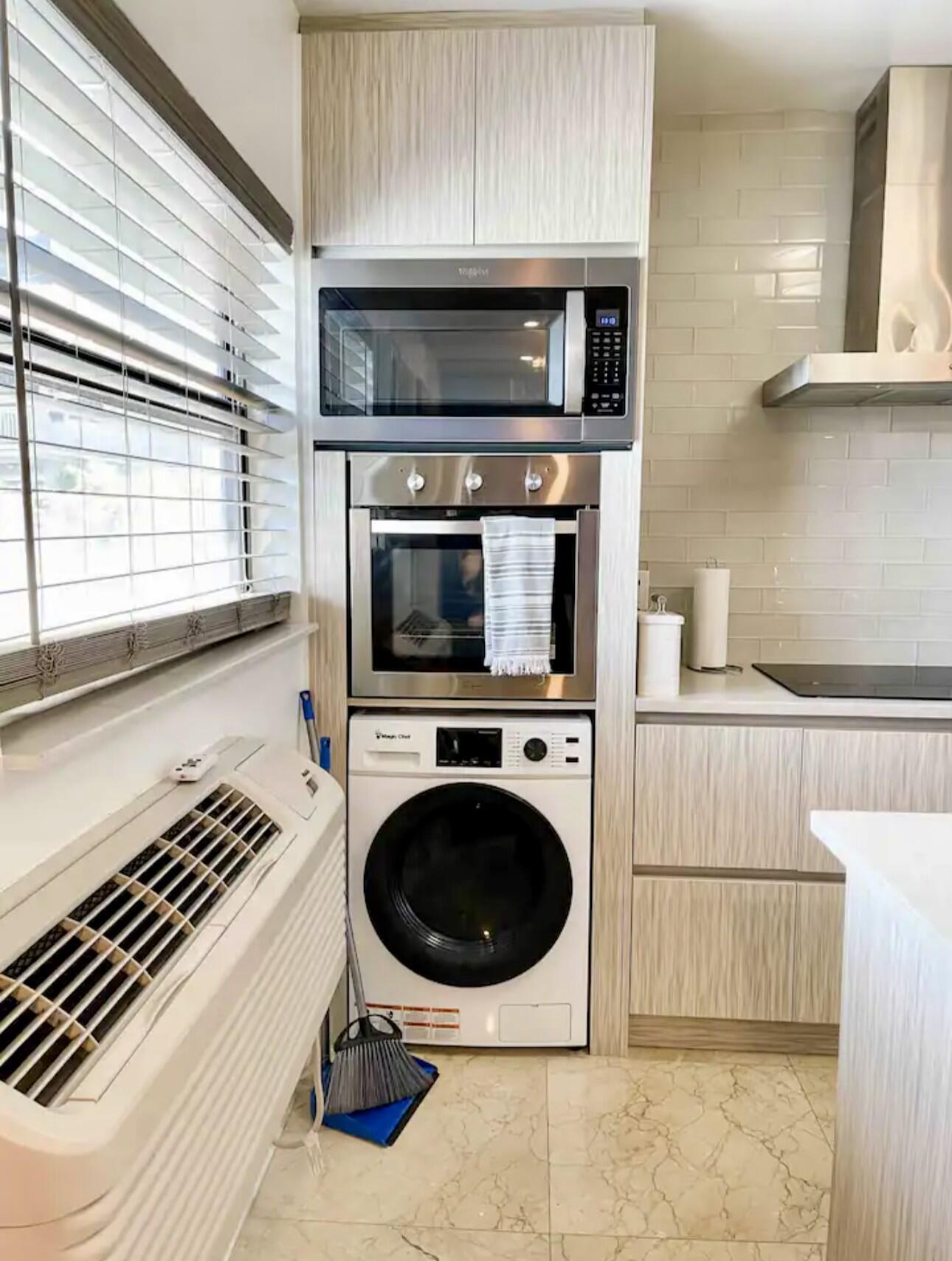 408 SE 12th Court 3b
