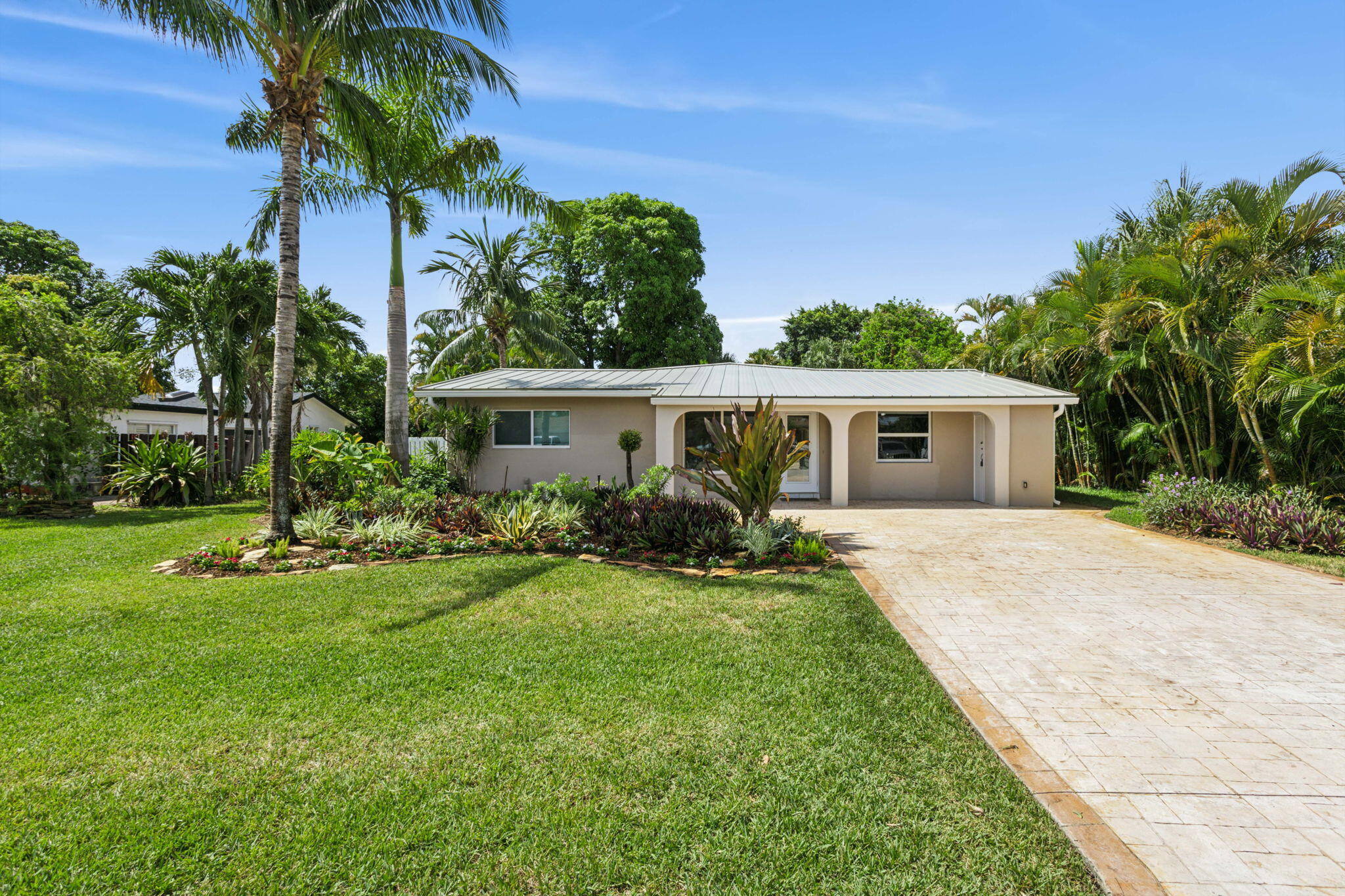 136 NW 10th Street