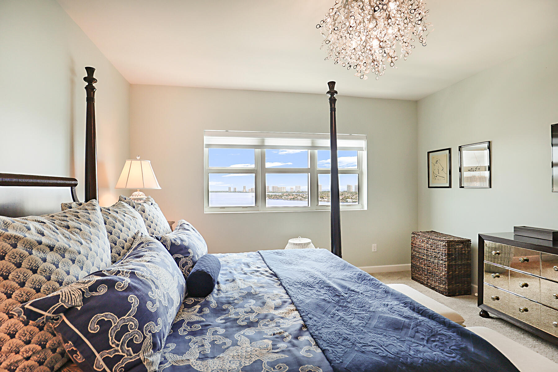 2650 Lake Shore Drive 1503