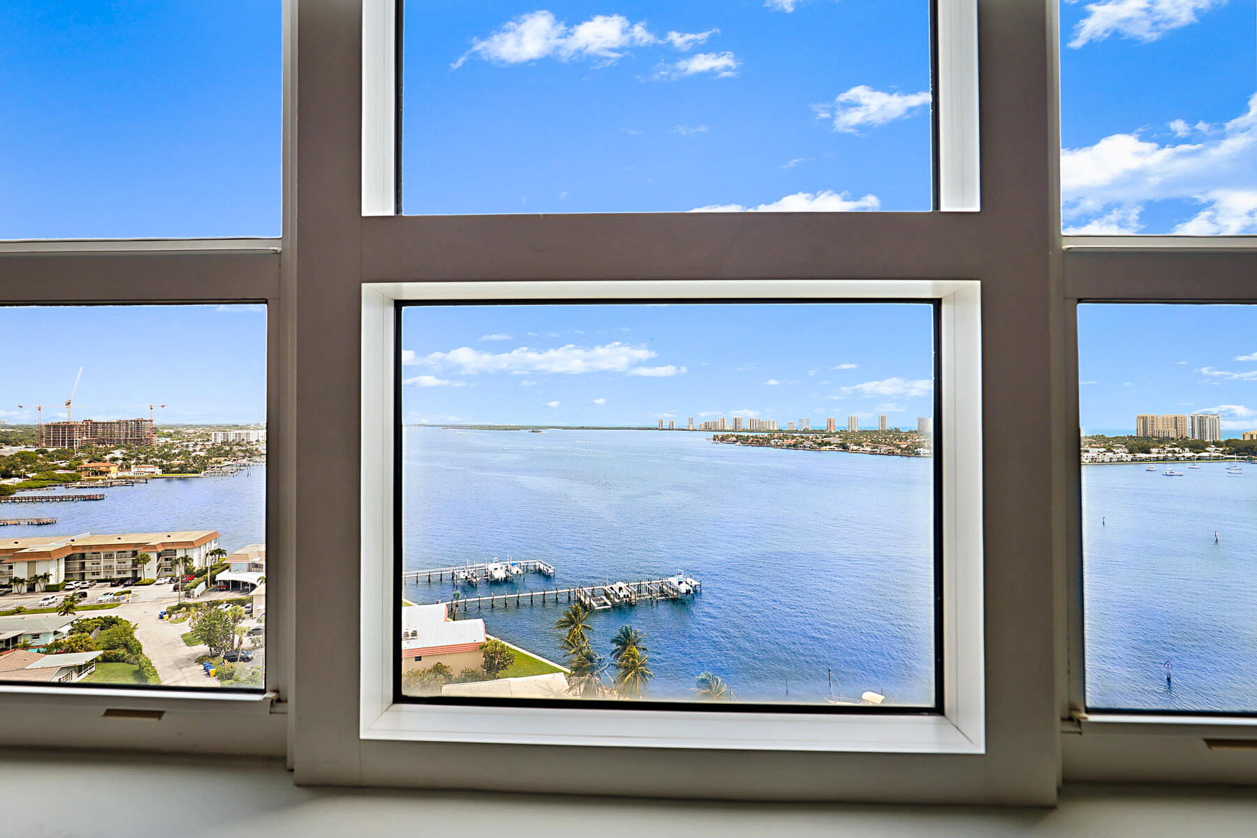 2650 Lake Shore Drive 1503