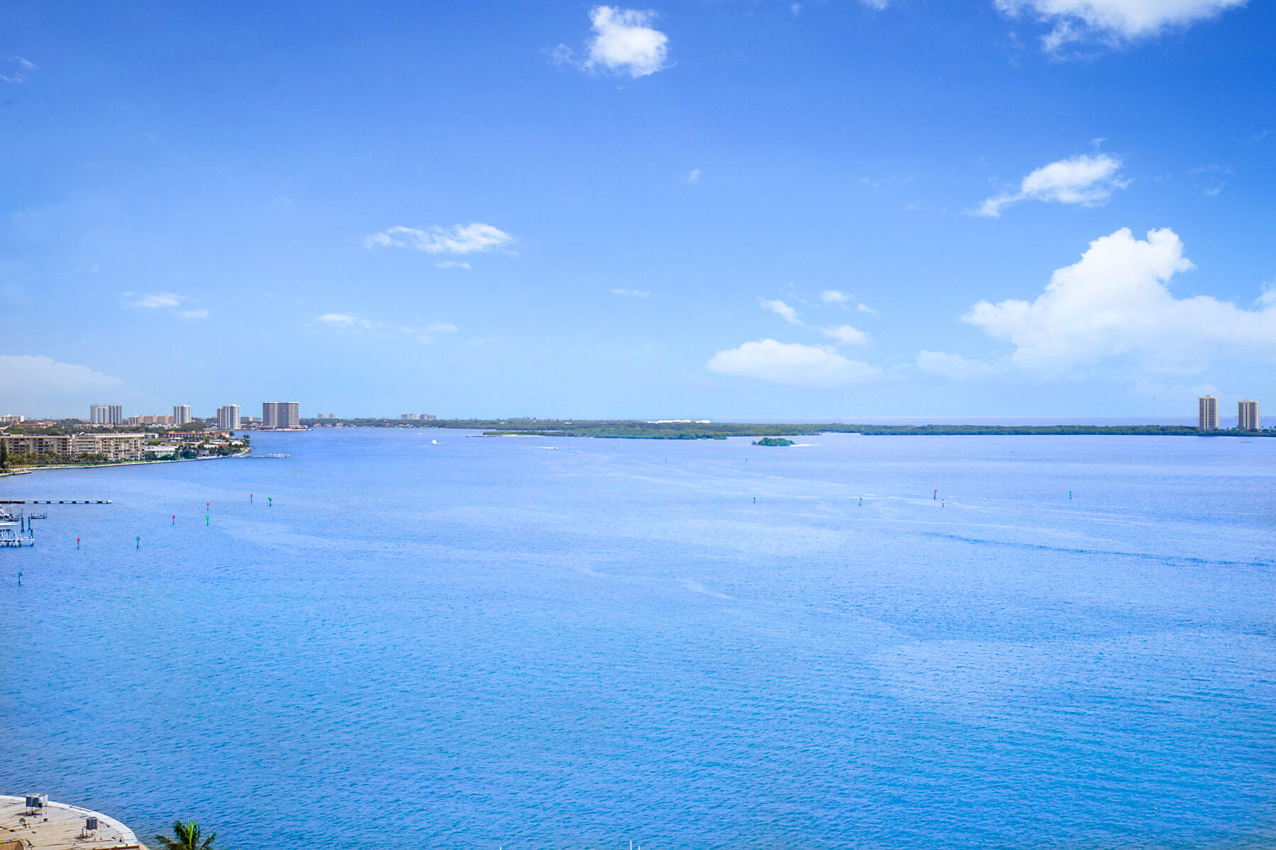 2650 Lake Shore Drive 1503