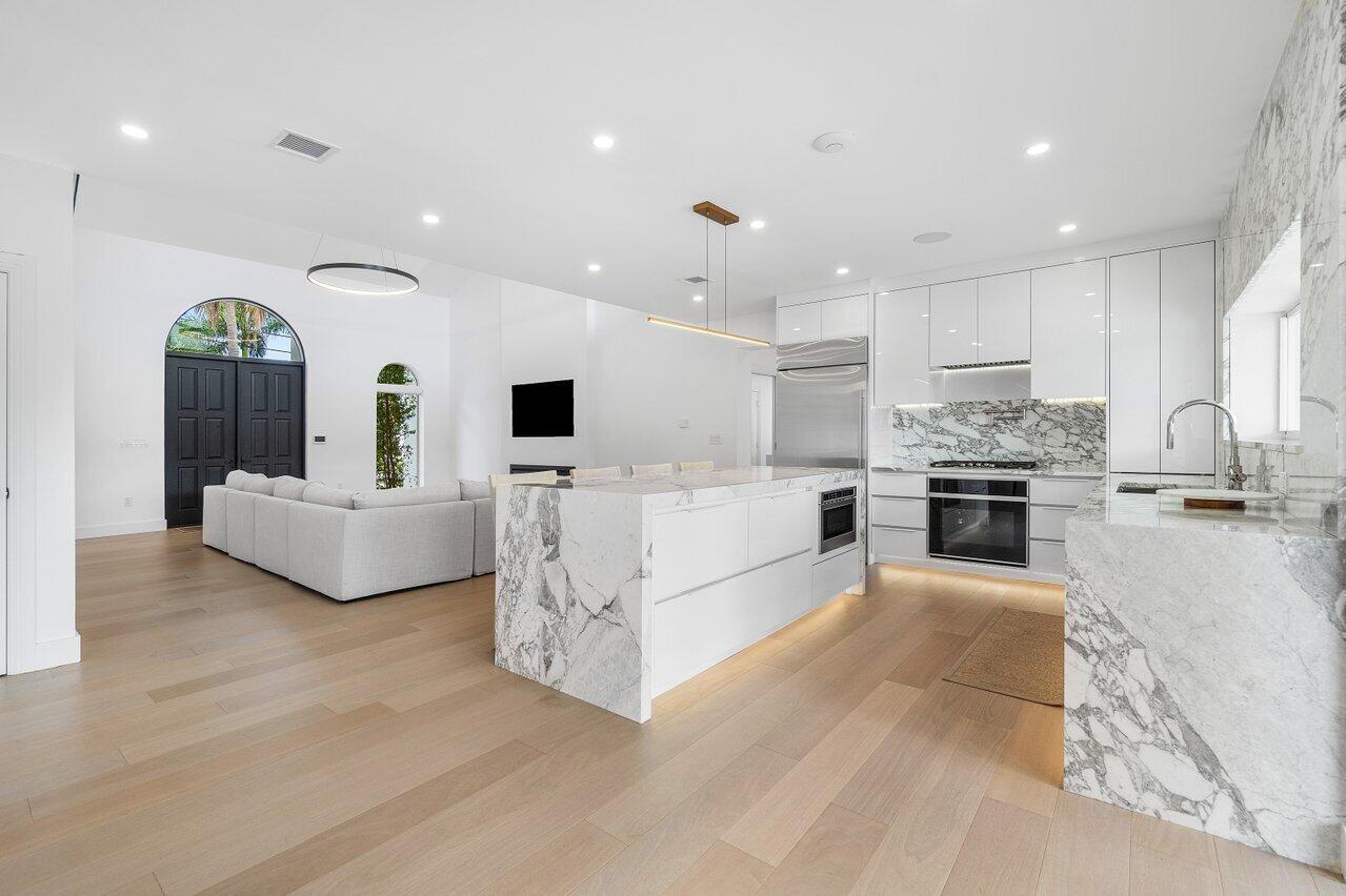 1366 SW 4th Court