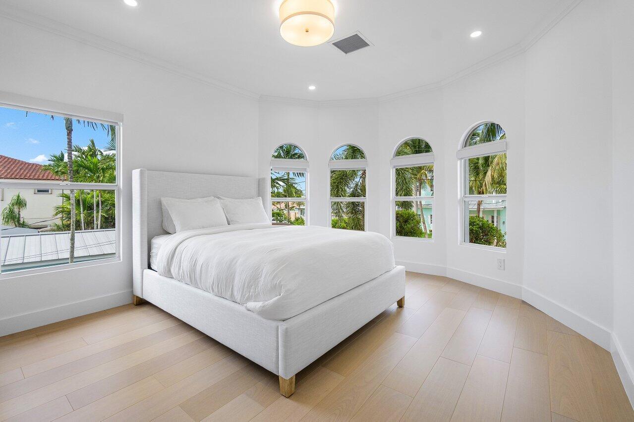1366 SW 4th Court