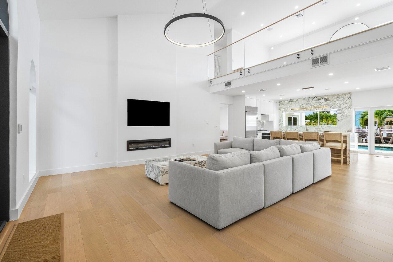 1366 SW 4th Court