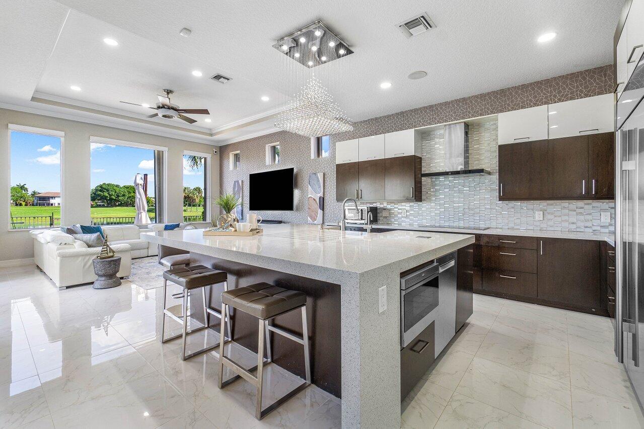 7671 NW 116th Lane