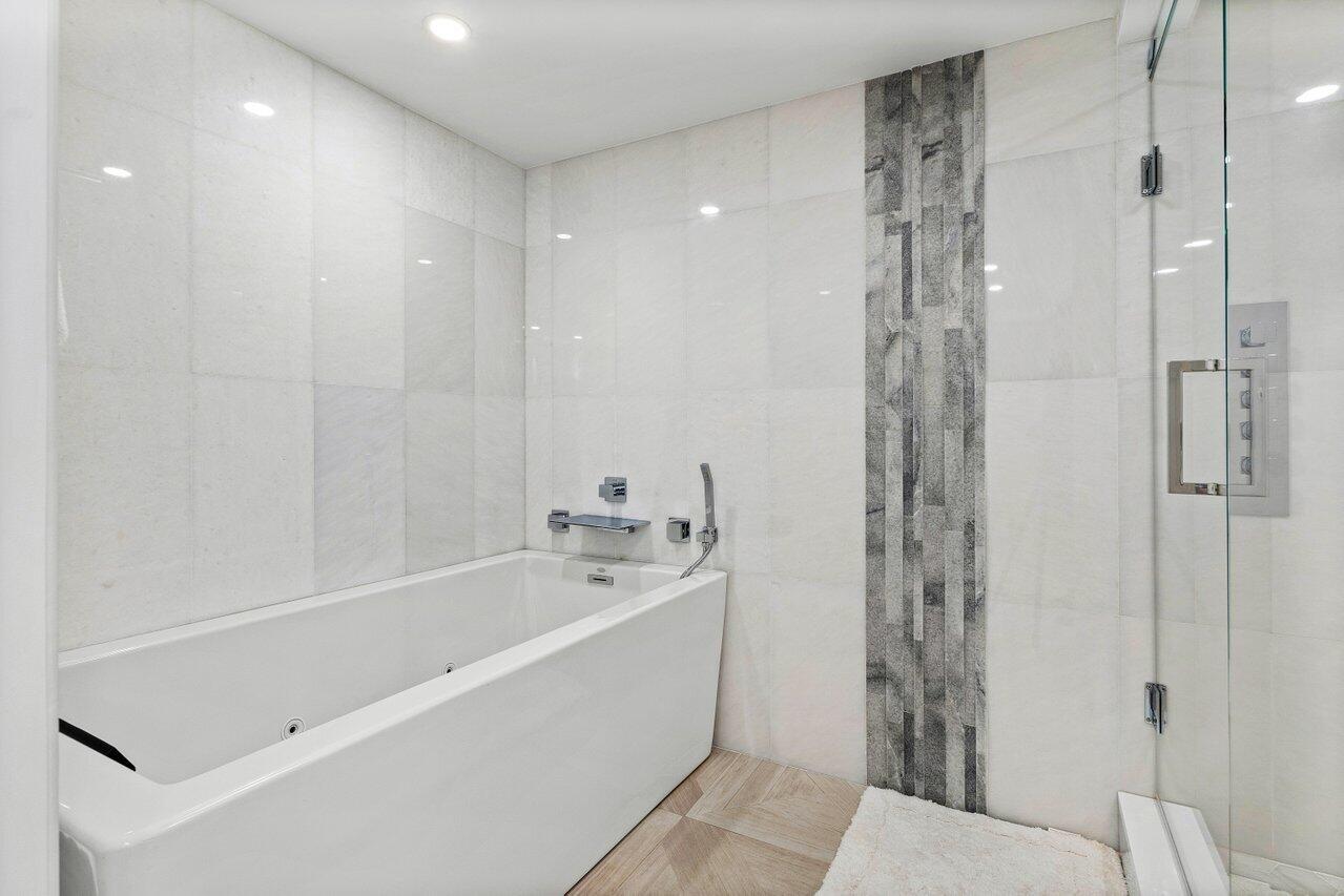 350 S Ocean Boulevard 5a