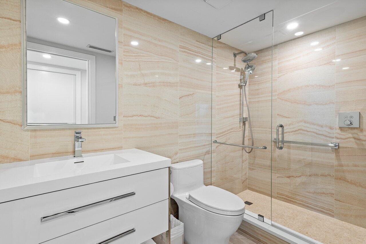 350 S Ocean Boulevard 5a