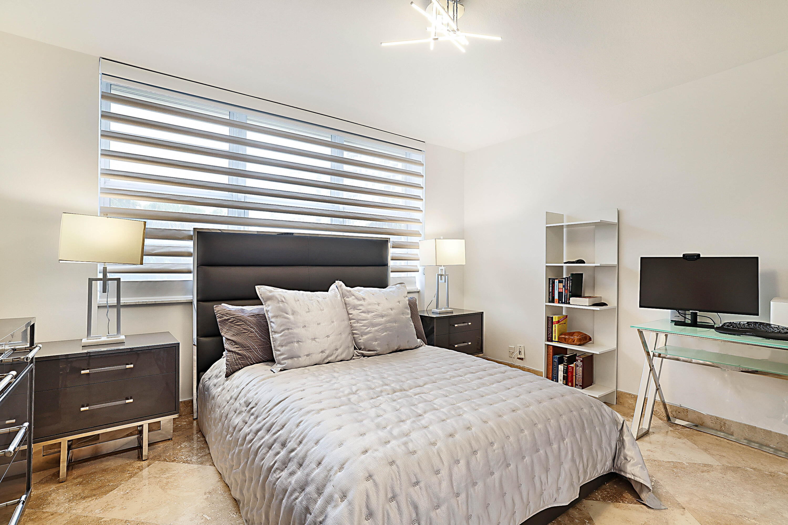2121 N Ocean Boulevard 209e