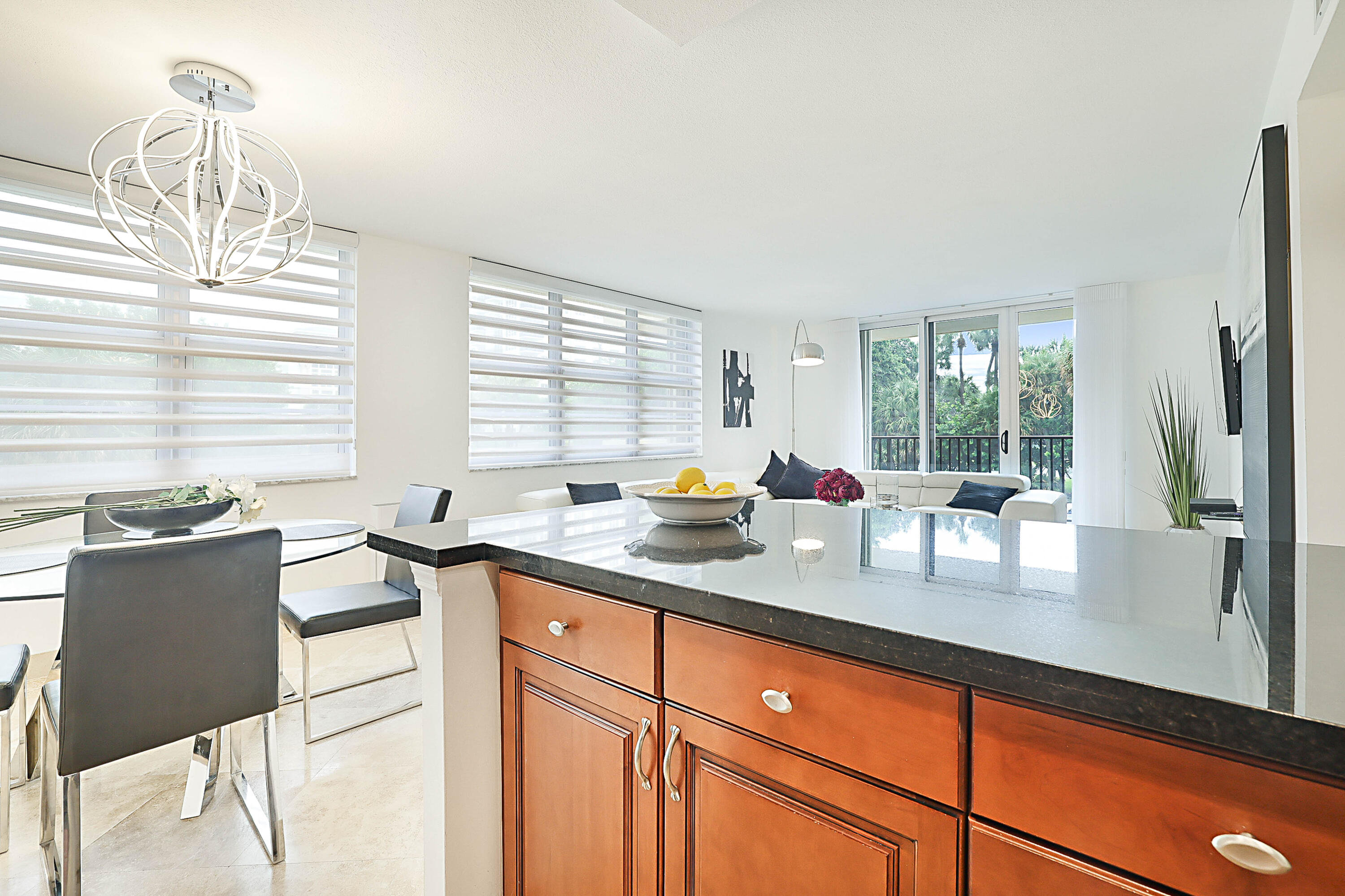 2121 N Ocean Boulevard 209e