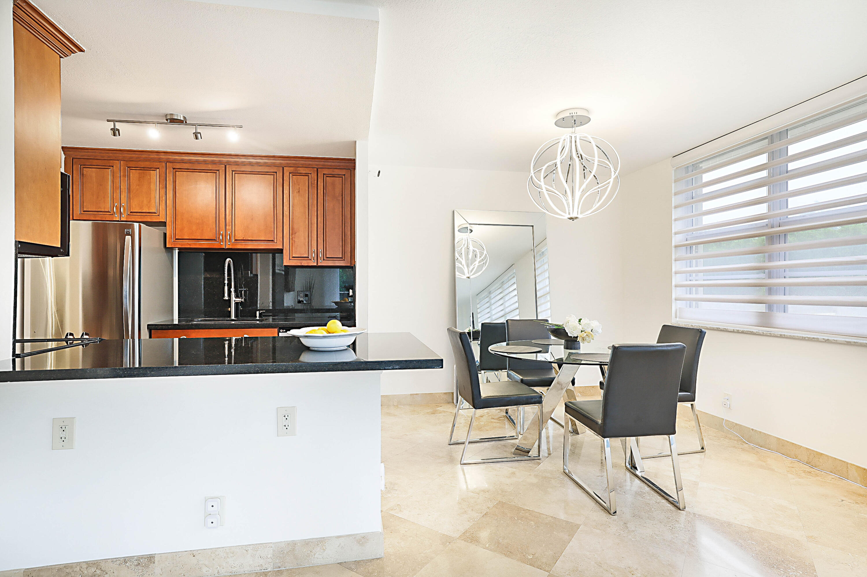 2121 N Ocean Boulevard 209e