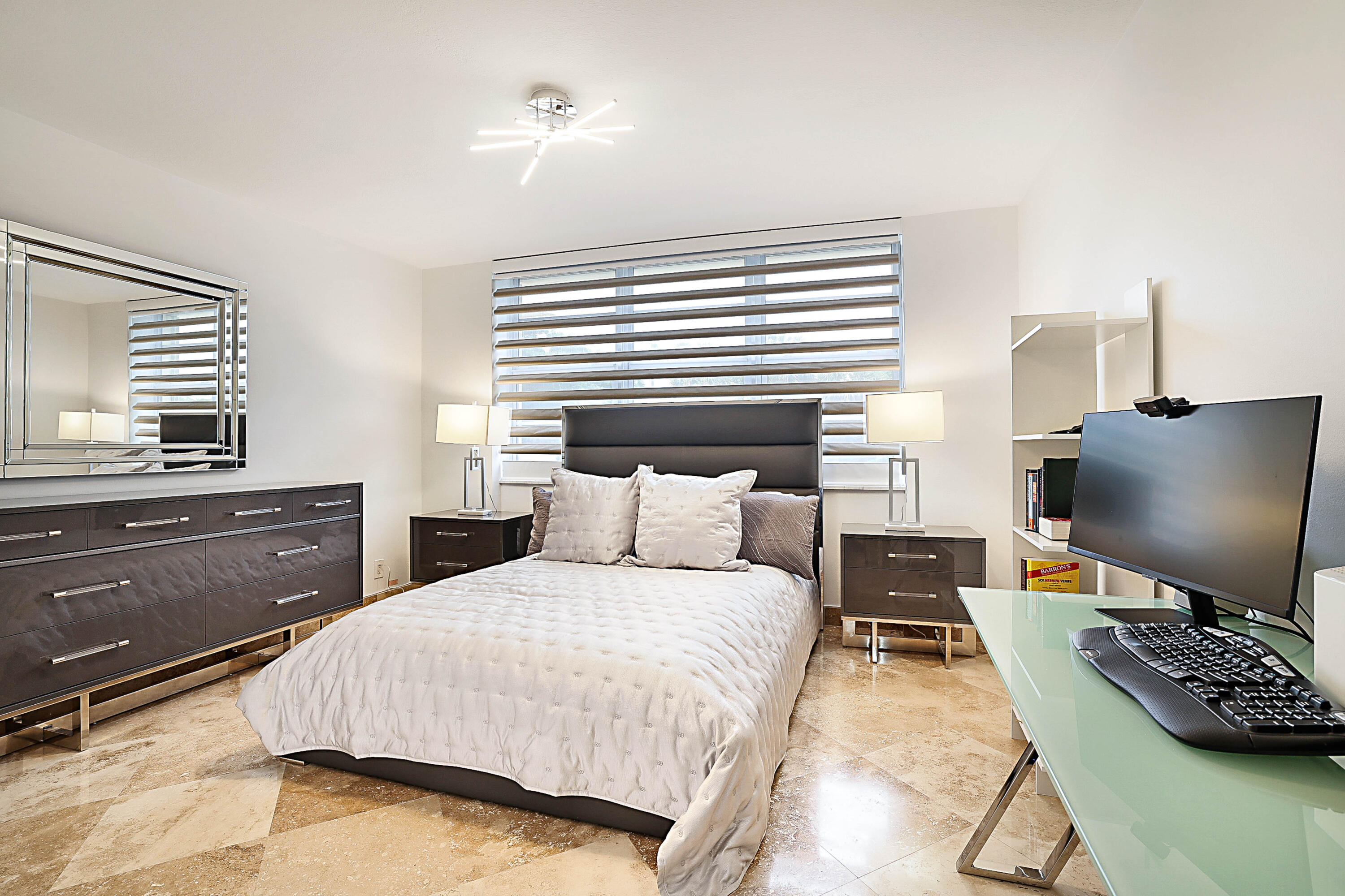 2121 N Ocean Boulevard 209e