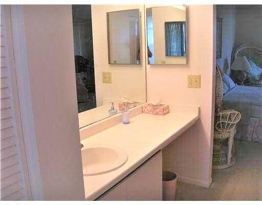 277 N Ocean Boulevard 4030