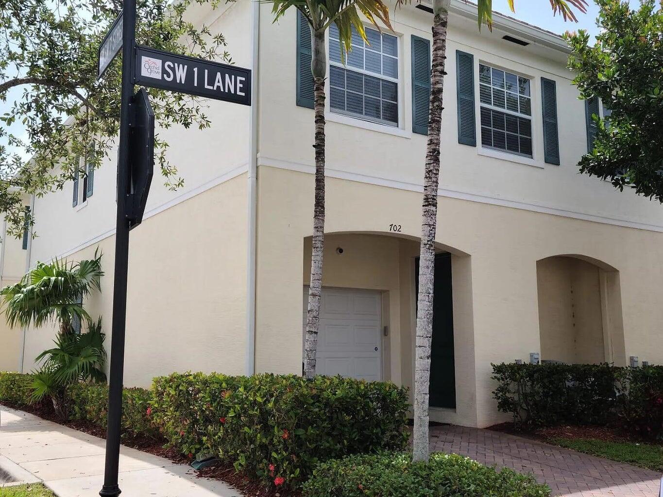 702 SW 1st Lane