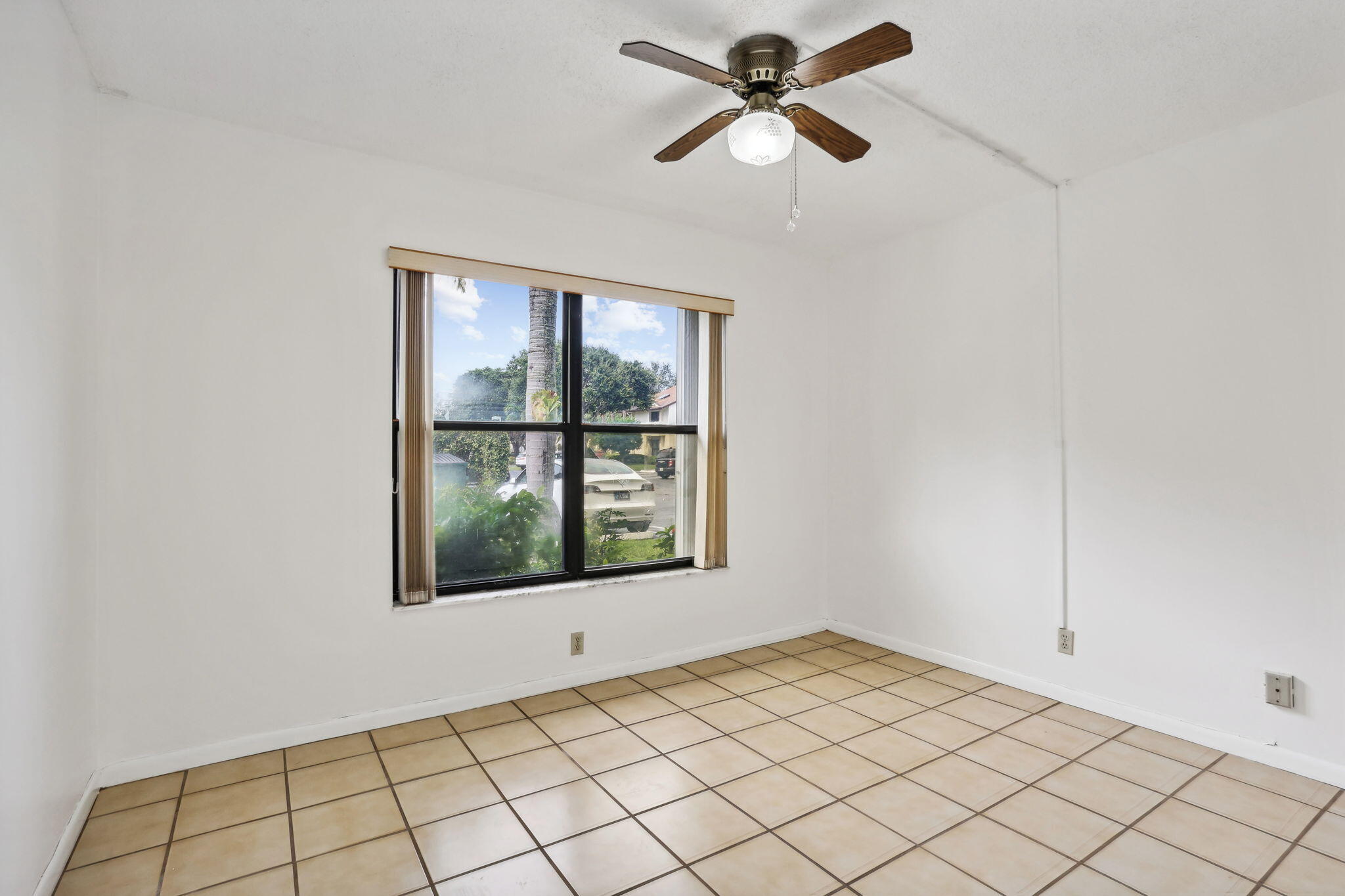 3377 Lucerne Park Drive