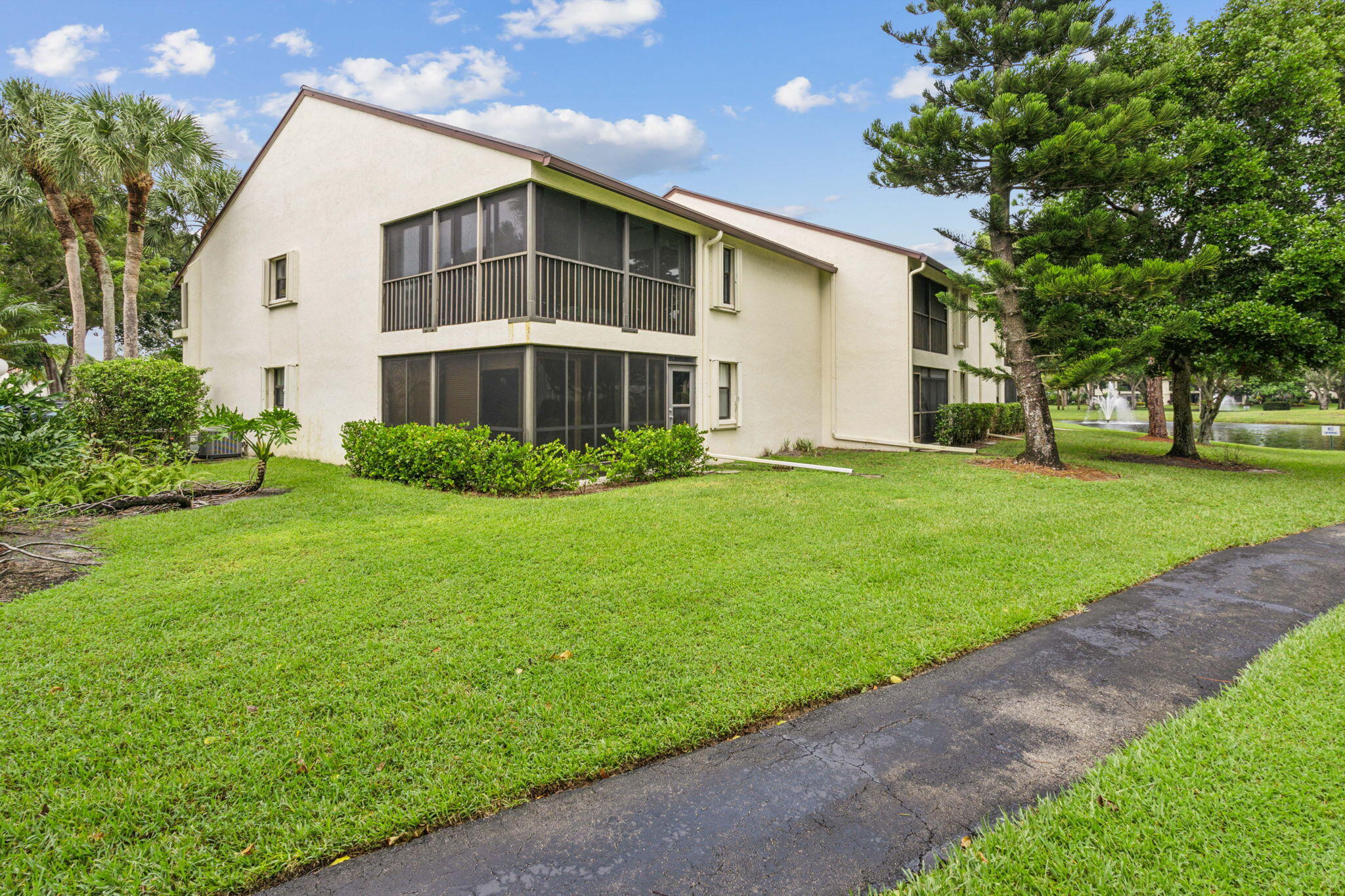 3377 Lucerne Park Drive