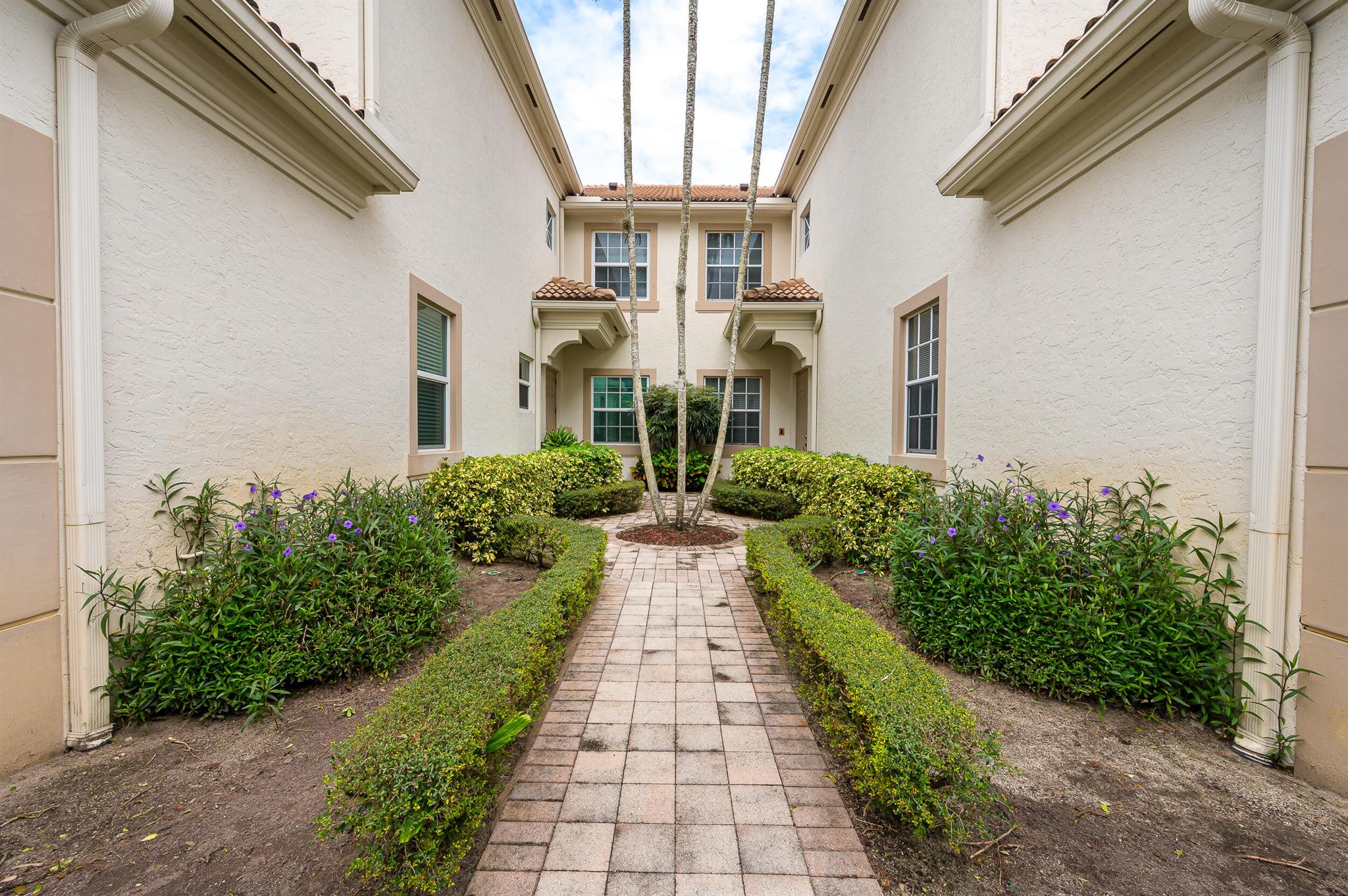 6189 Island Walk A