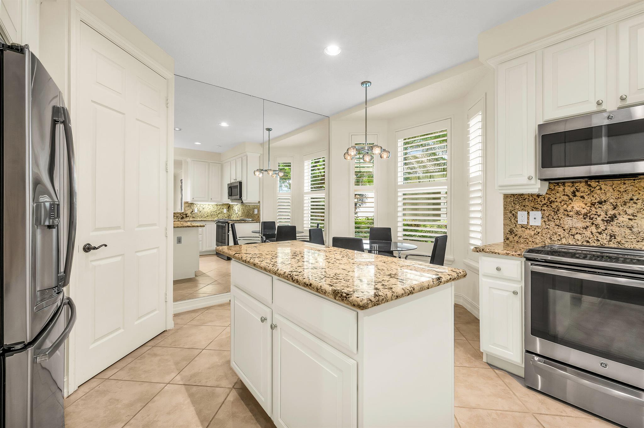 6189 Island Walk A