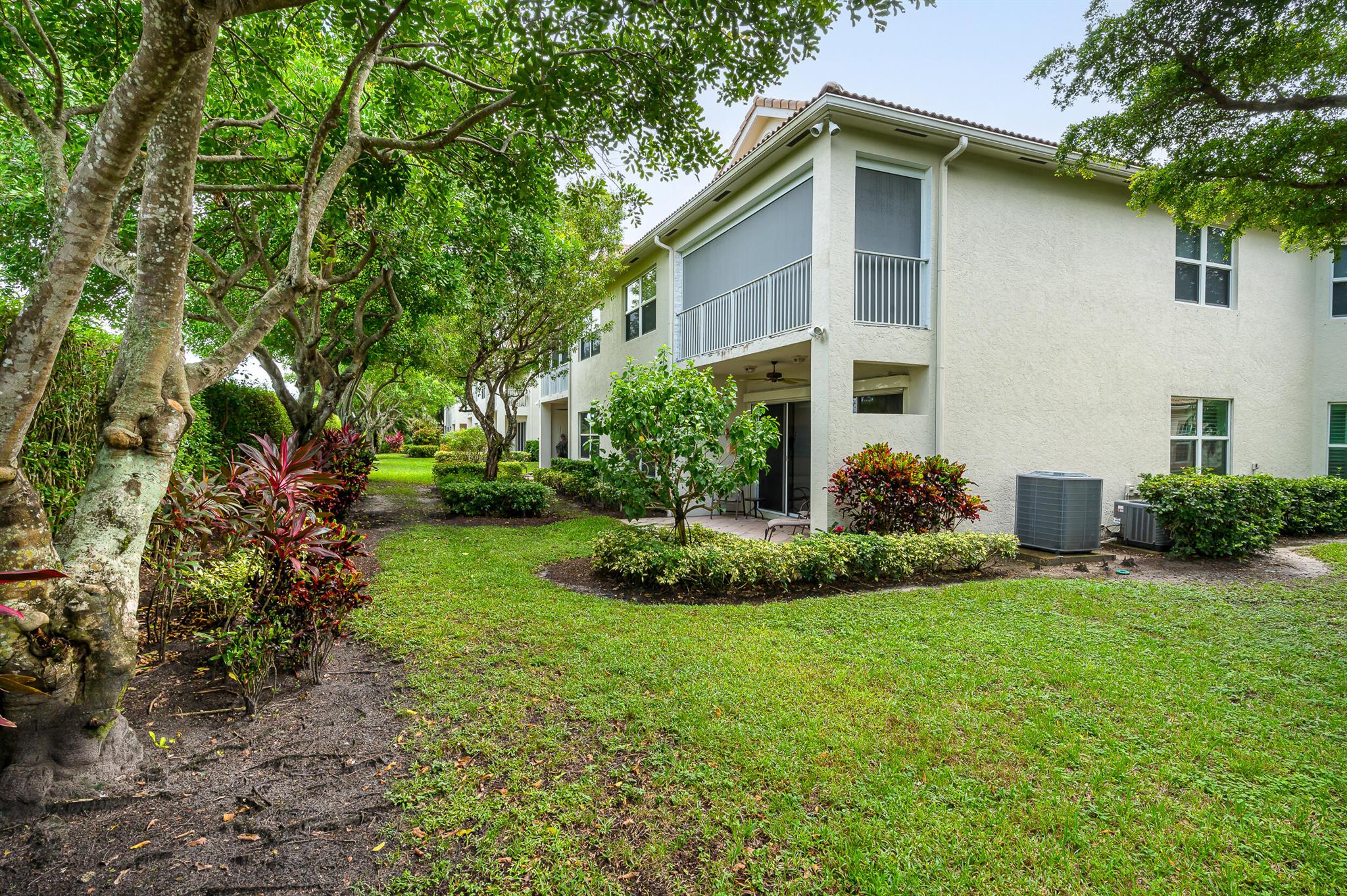 6189 Island Walk A