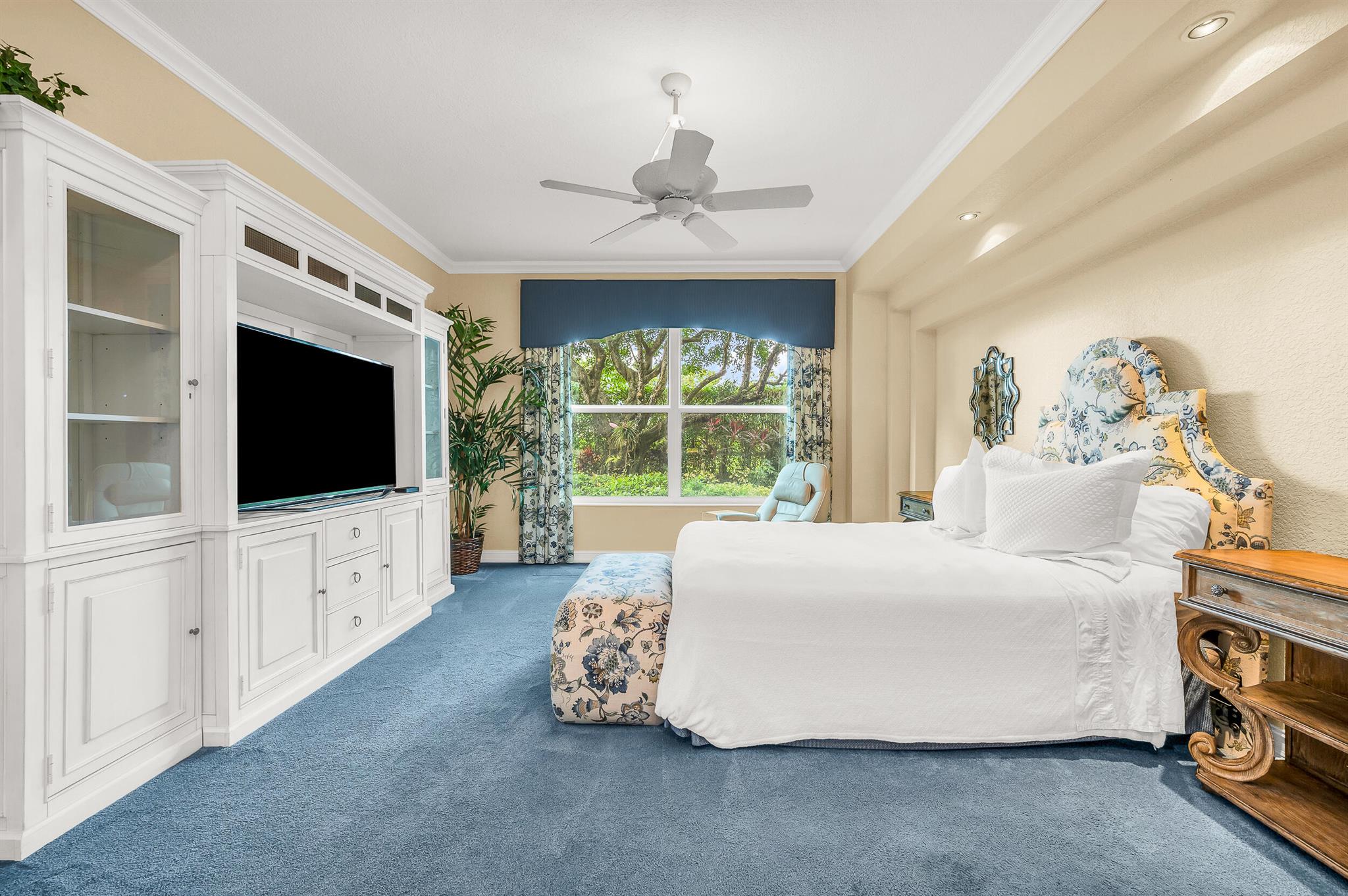 6189 Island Walk A