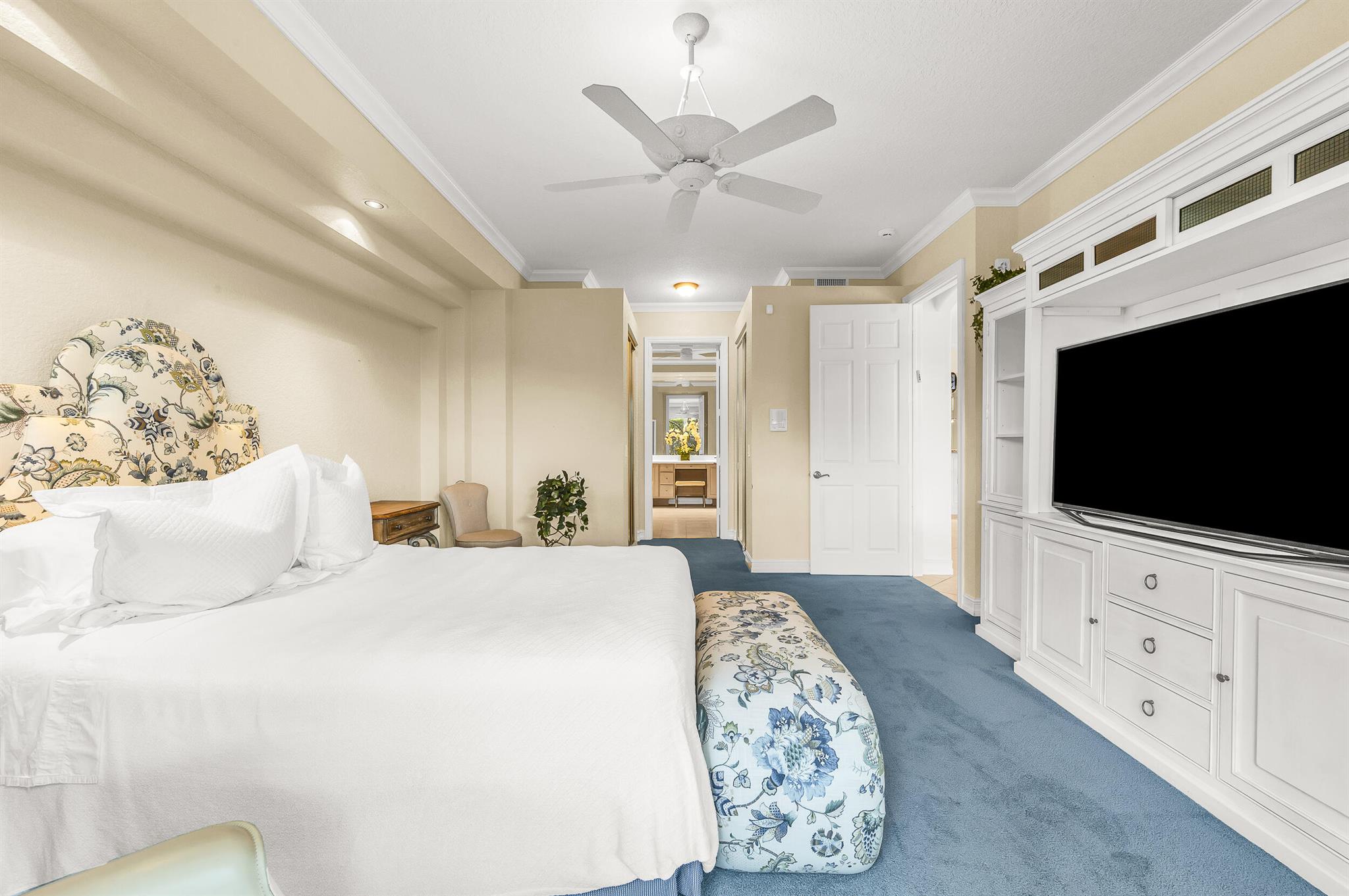 6189 Island Walk A