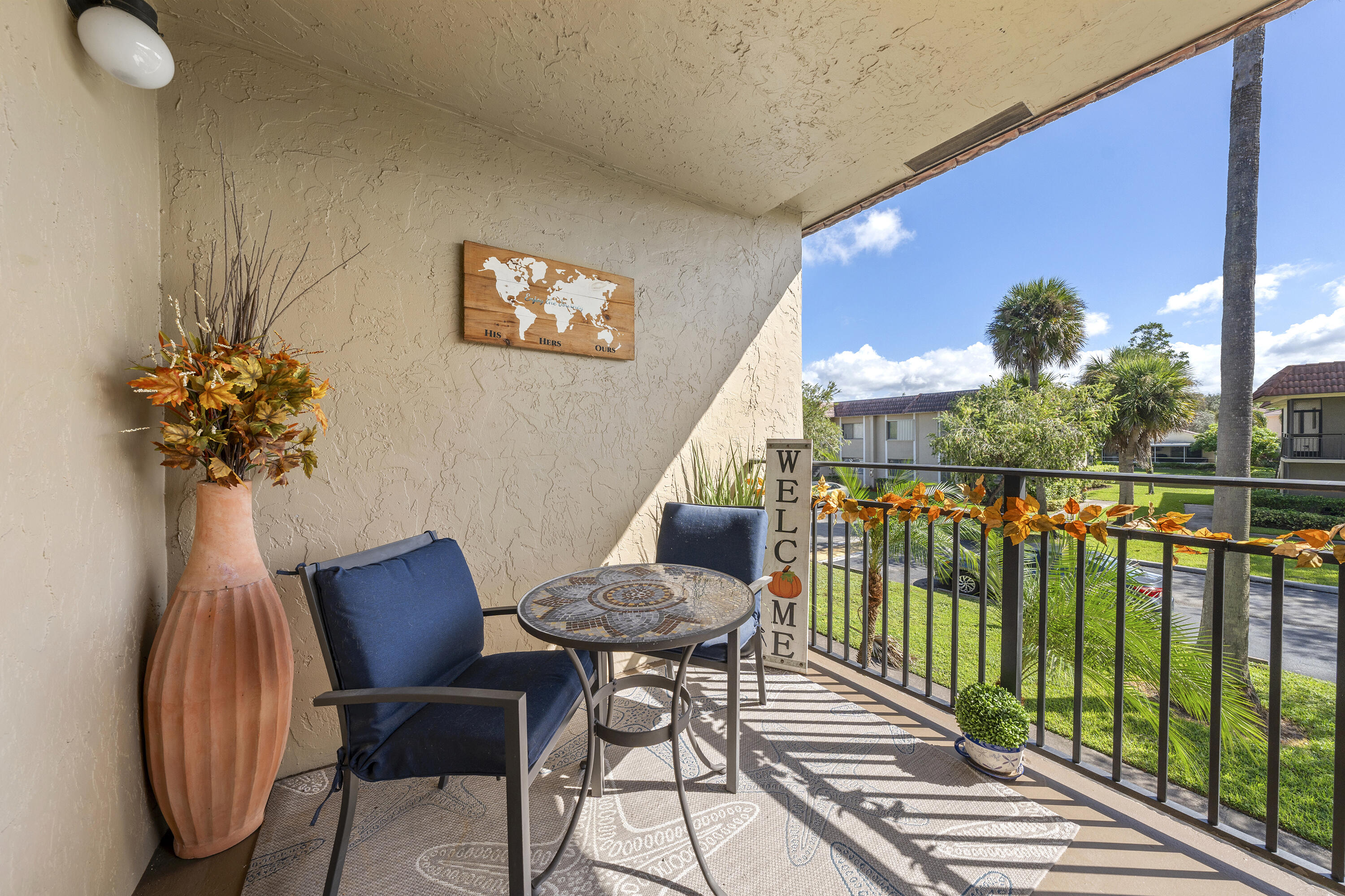 350 Lakeview Drive 202
