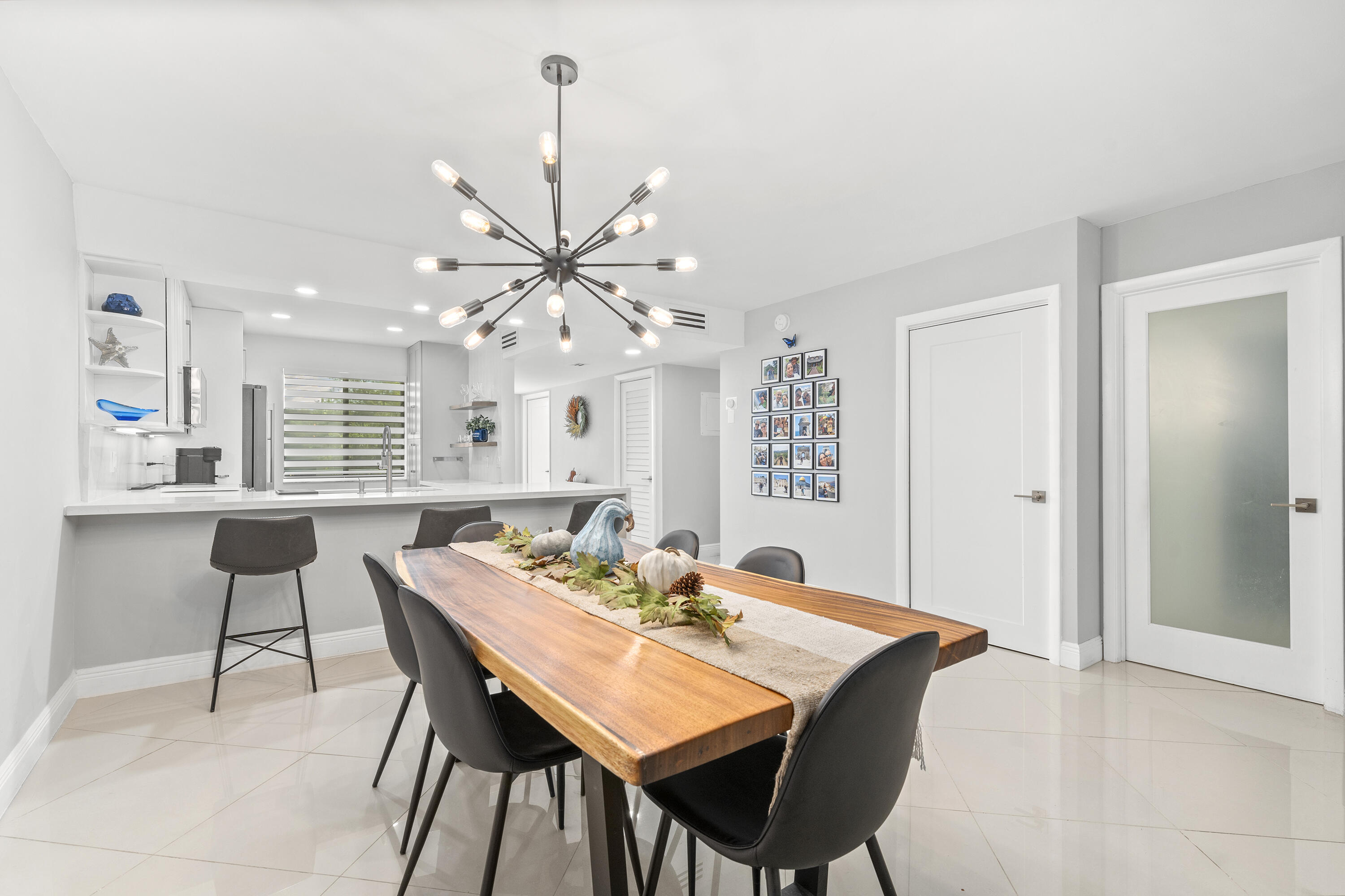 350 Lakeview Drive 202