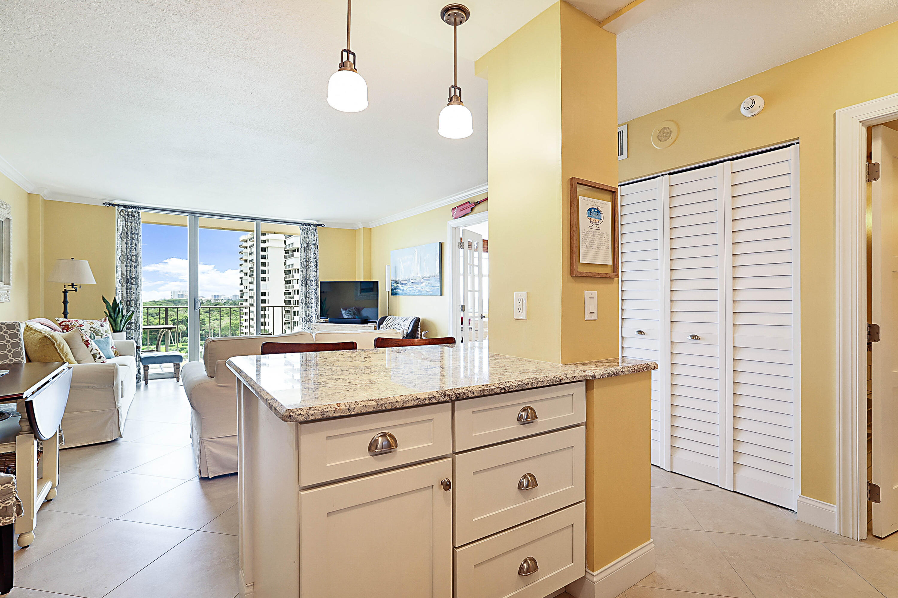 2121 N Ocean Boulevard 903e