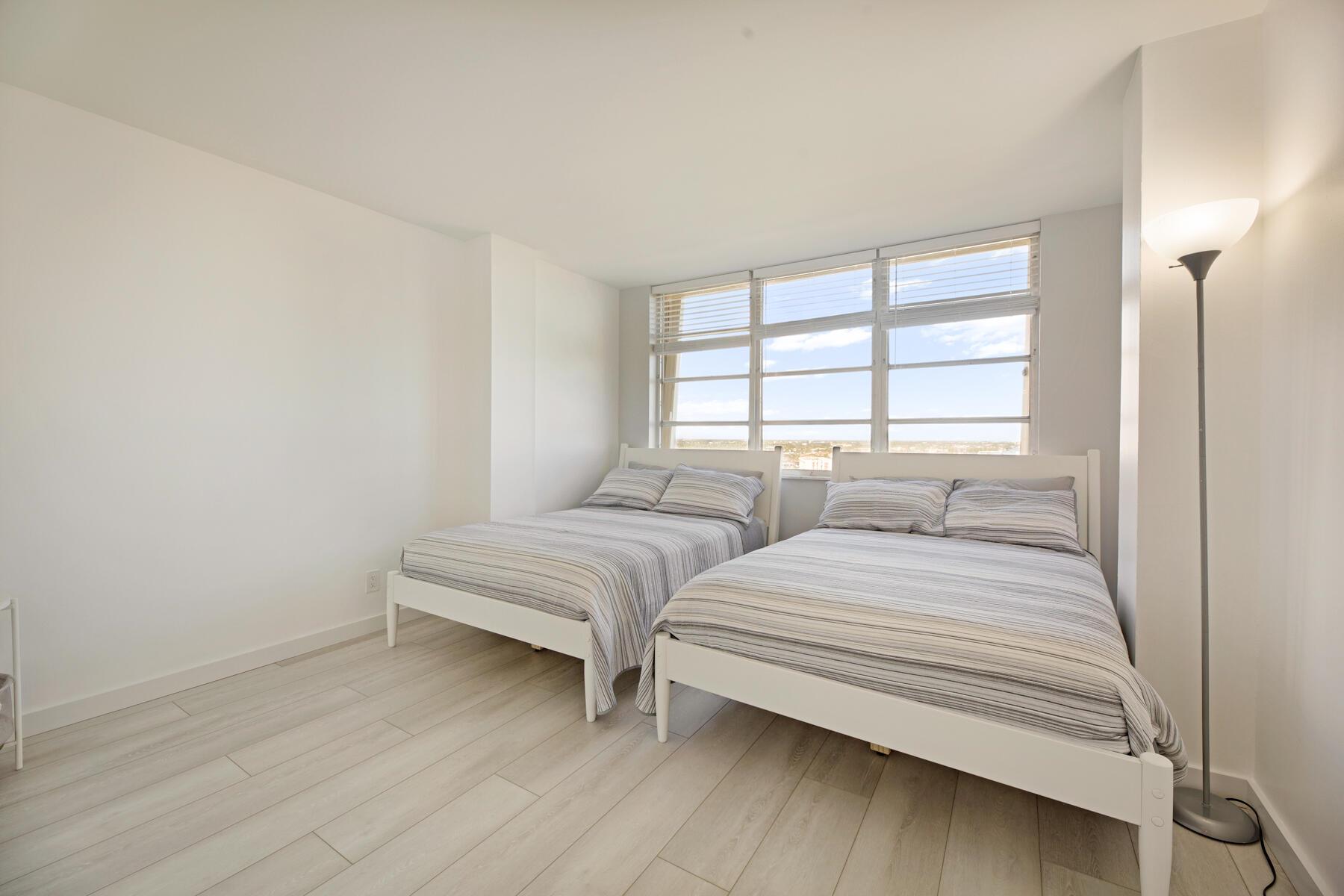 2121 N Ocean Boulevard 1604w