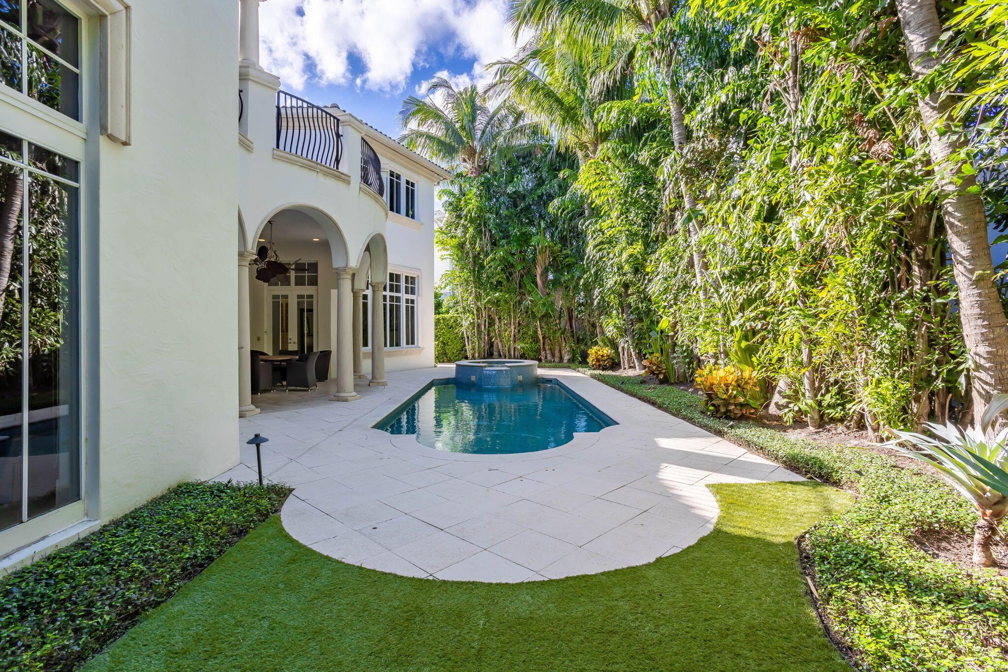 435 NE 4th Street