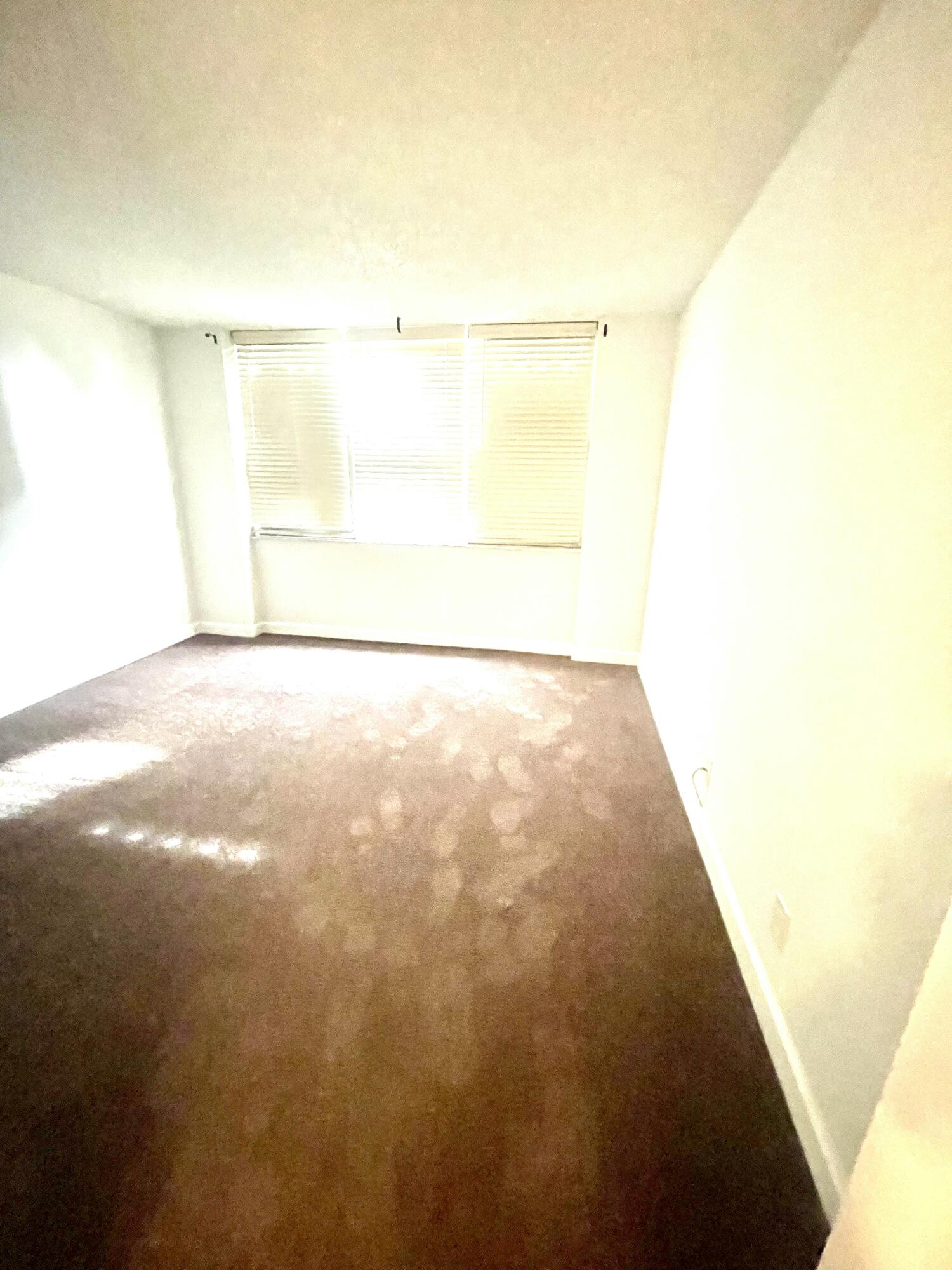 2121 N Ocean Boulevard 105e
